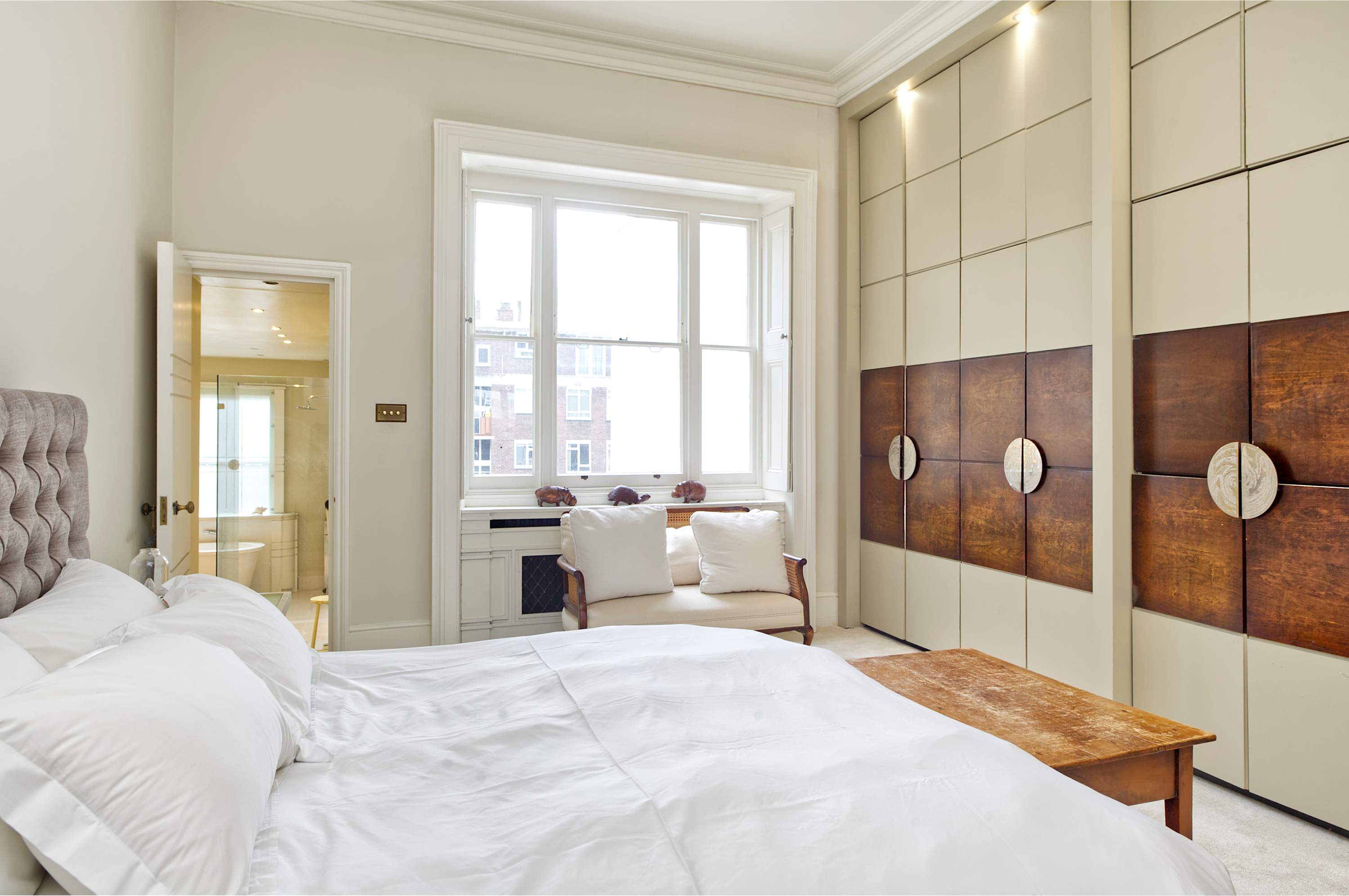 Grand 2 bedroom Flat, Kensington in Queen's Gate 7 SW7 5EH - Property image 16 - VivreStays