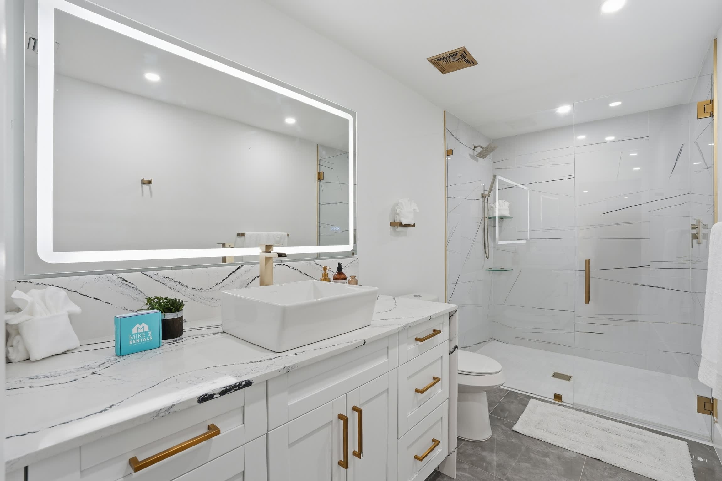 Remodeled Close to Beach With Heated Pool | Photo 18