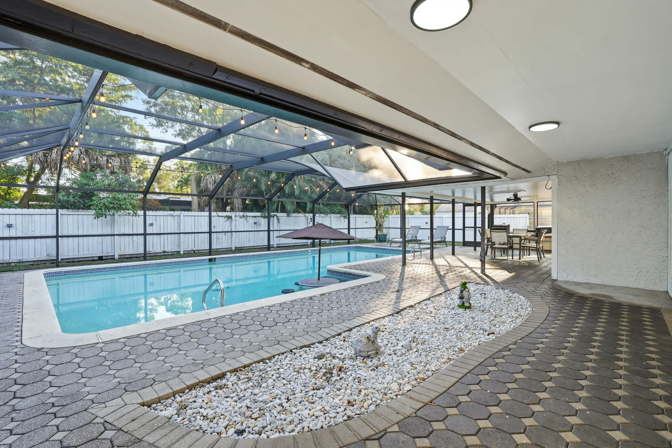 Remodeled Close to Beach With Heated Pool | Photo 28