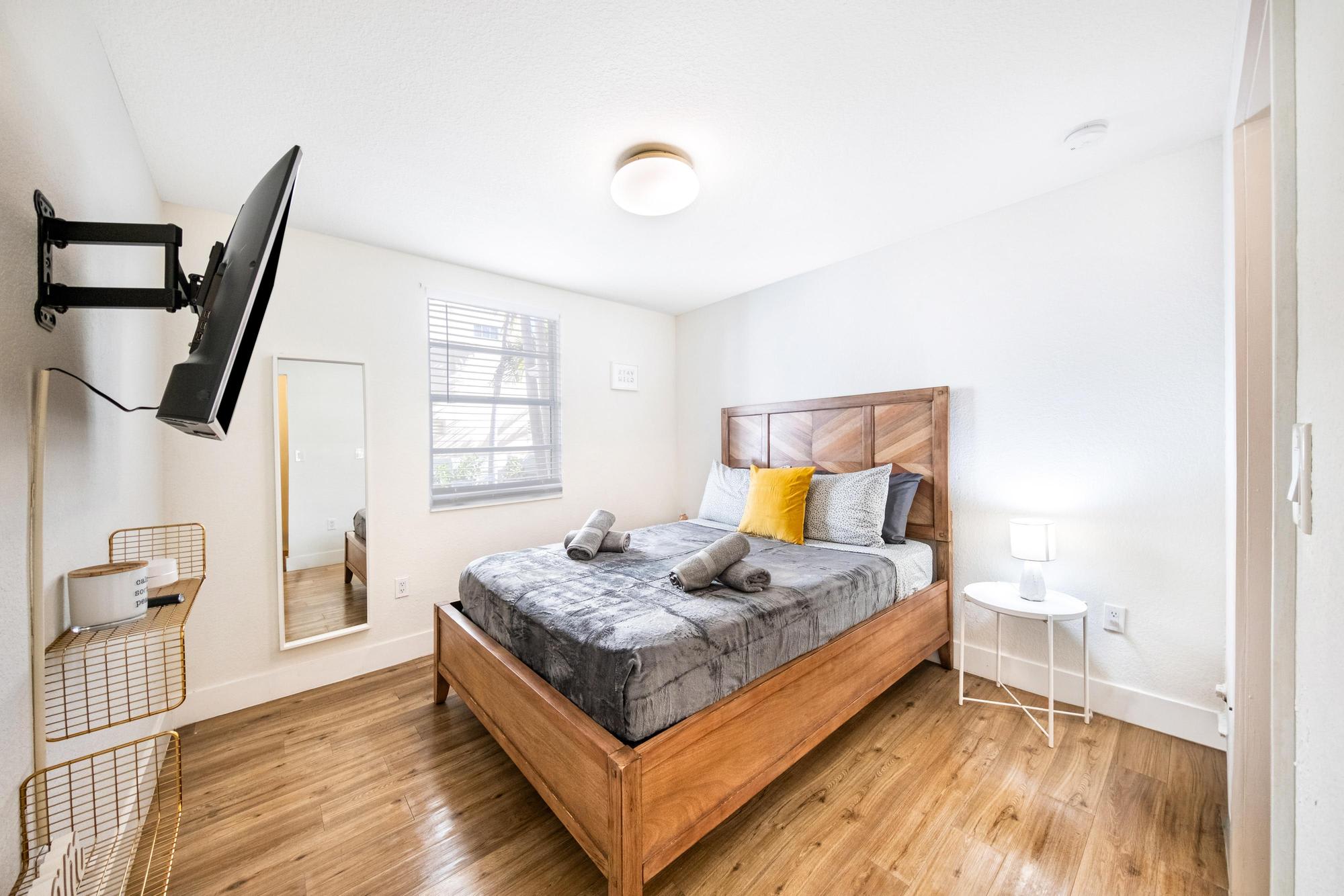 CASA MARE: 1BR Steps from the Ocean