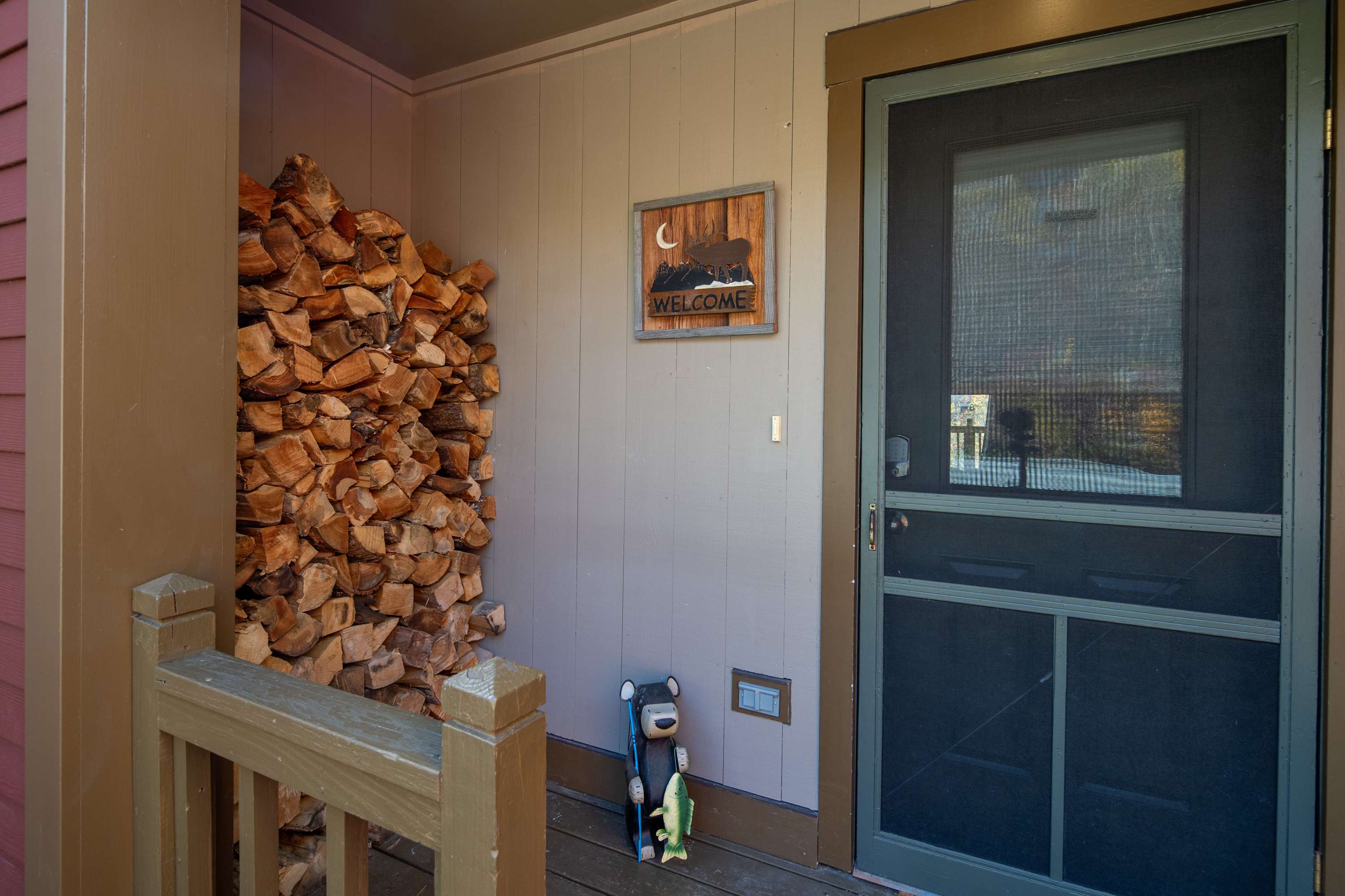 White Oak Lodge Shuttle to Mt Snow w Fireplace | Photo 6