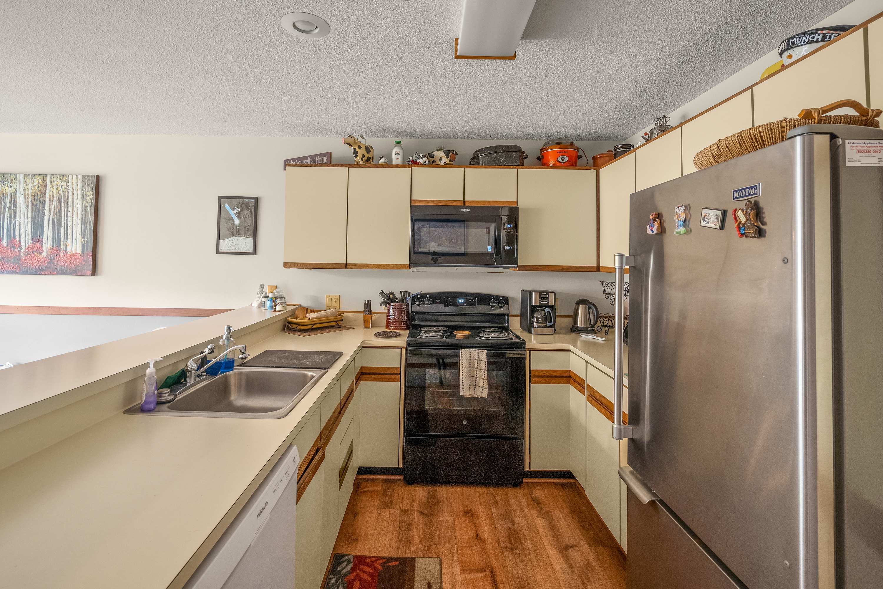 White Oak Lodge Shuttle to Mt Snow w Fireplace | Photo 13