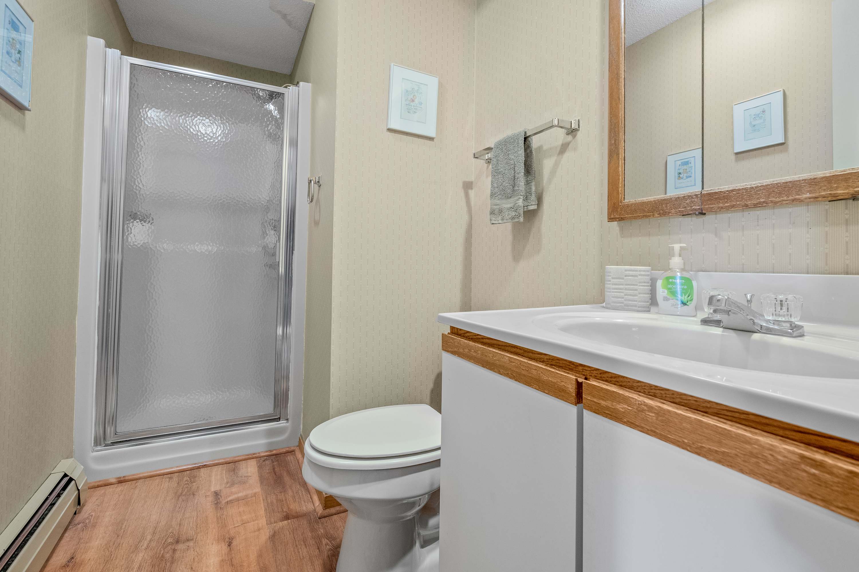 White Oak Lodge Shuttle to Mt Snow w Fireplace | Photo 15