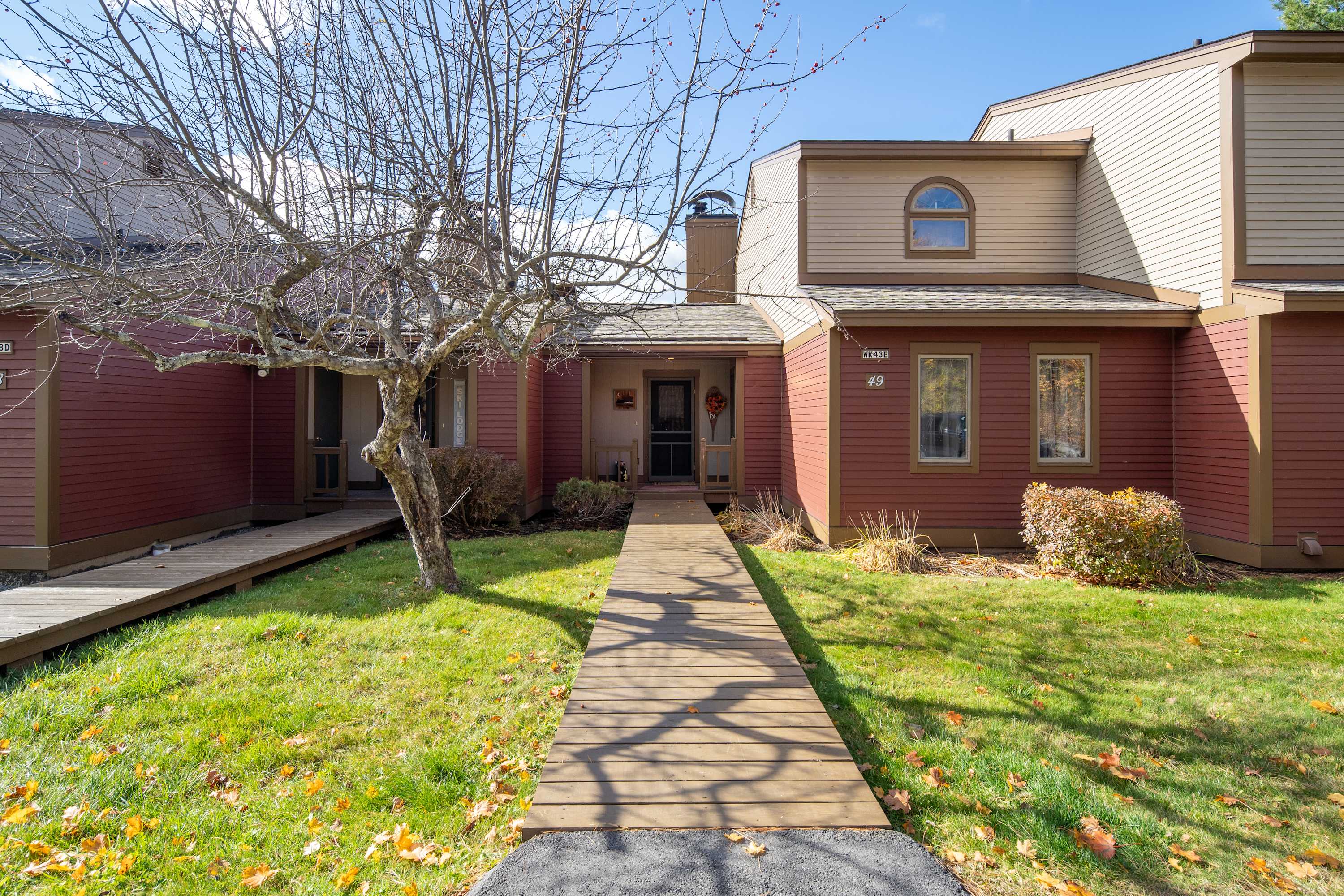 White Oak Lodge Shuttle to Mt Snow w Fireplace | Photo 4