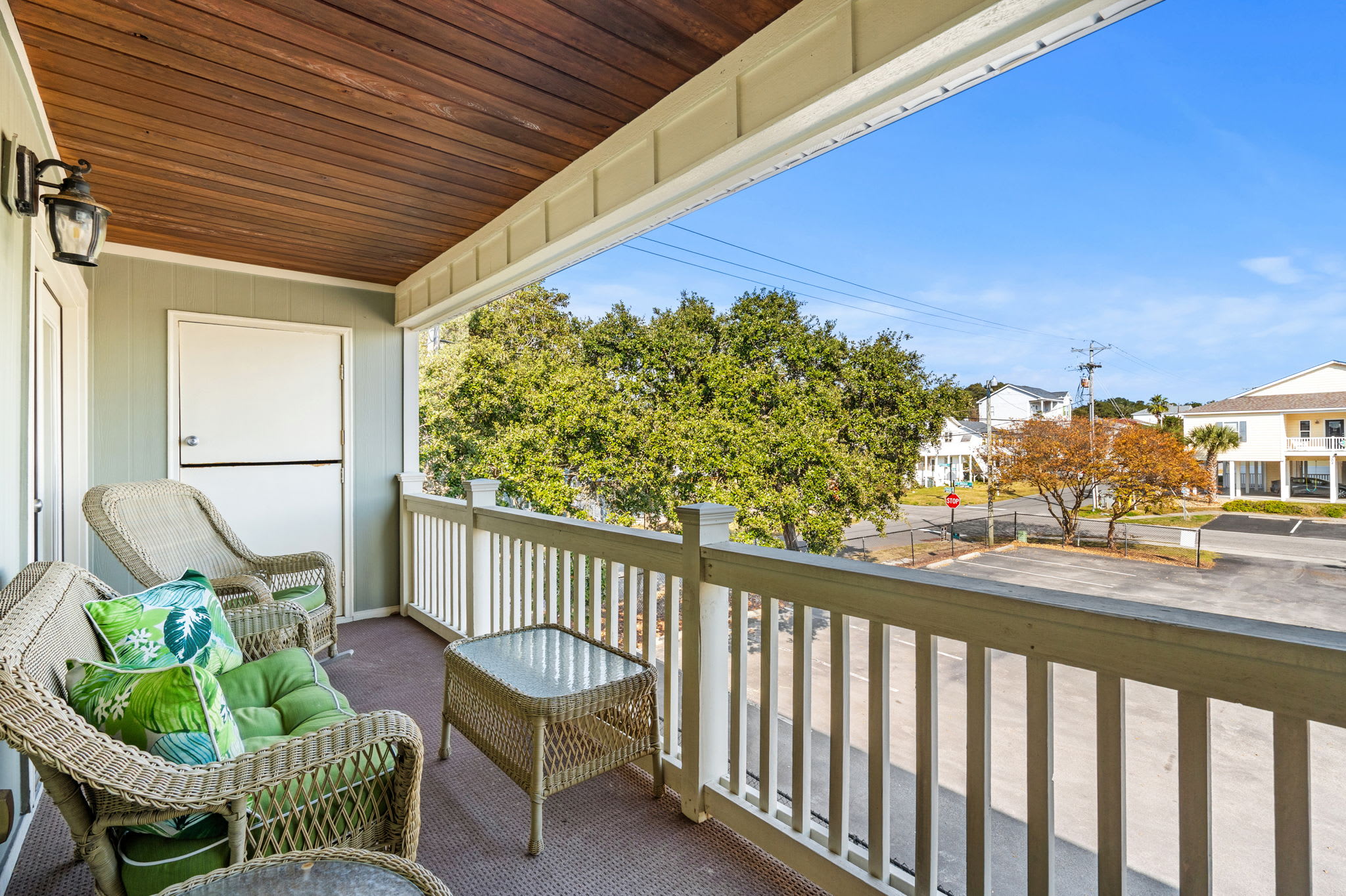 2nd-floor balcony view