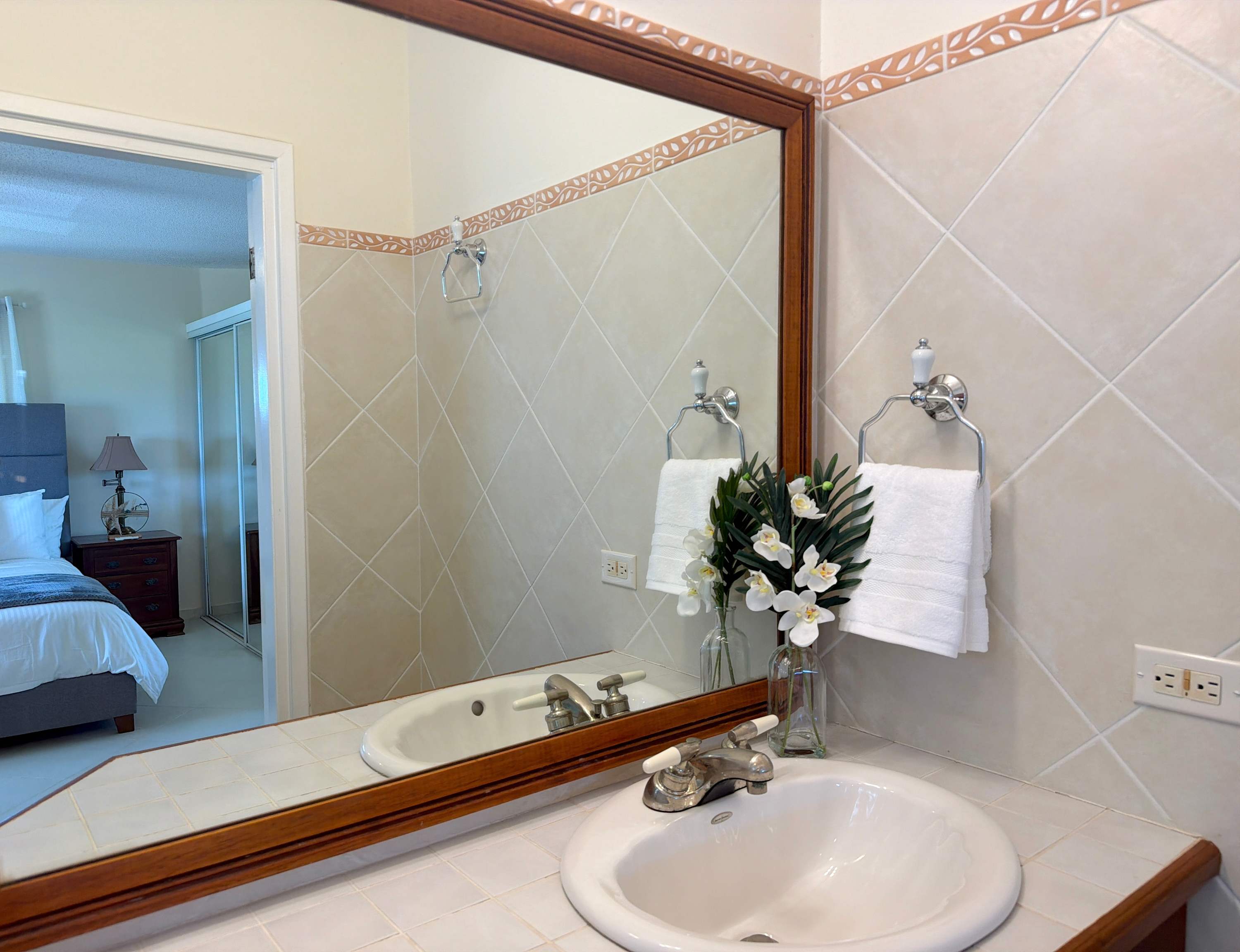 SeaHarmony 3BR Palm Beach Condo. Simpson Bay · Simpson Bay | SeaLaVie SXM — photo 20