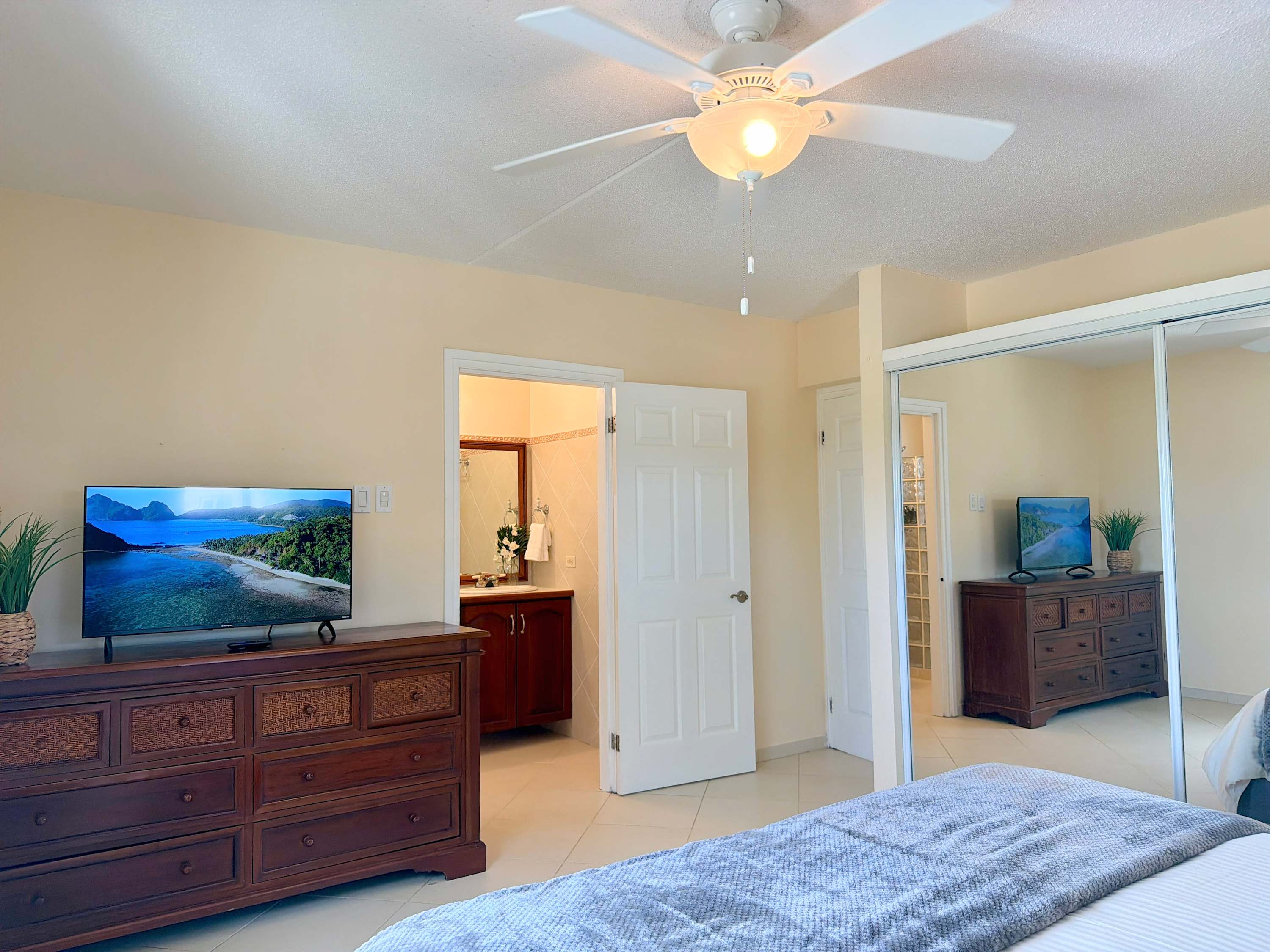 SeaHarmony 3BR Palm Beach Condo. Simpson Bay · Simpson Bay | SeaLaVie SXM — photo 19