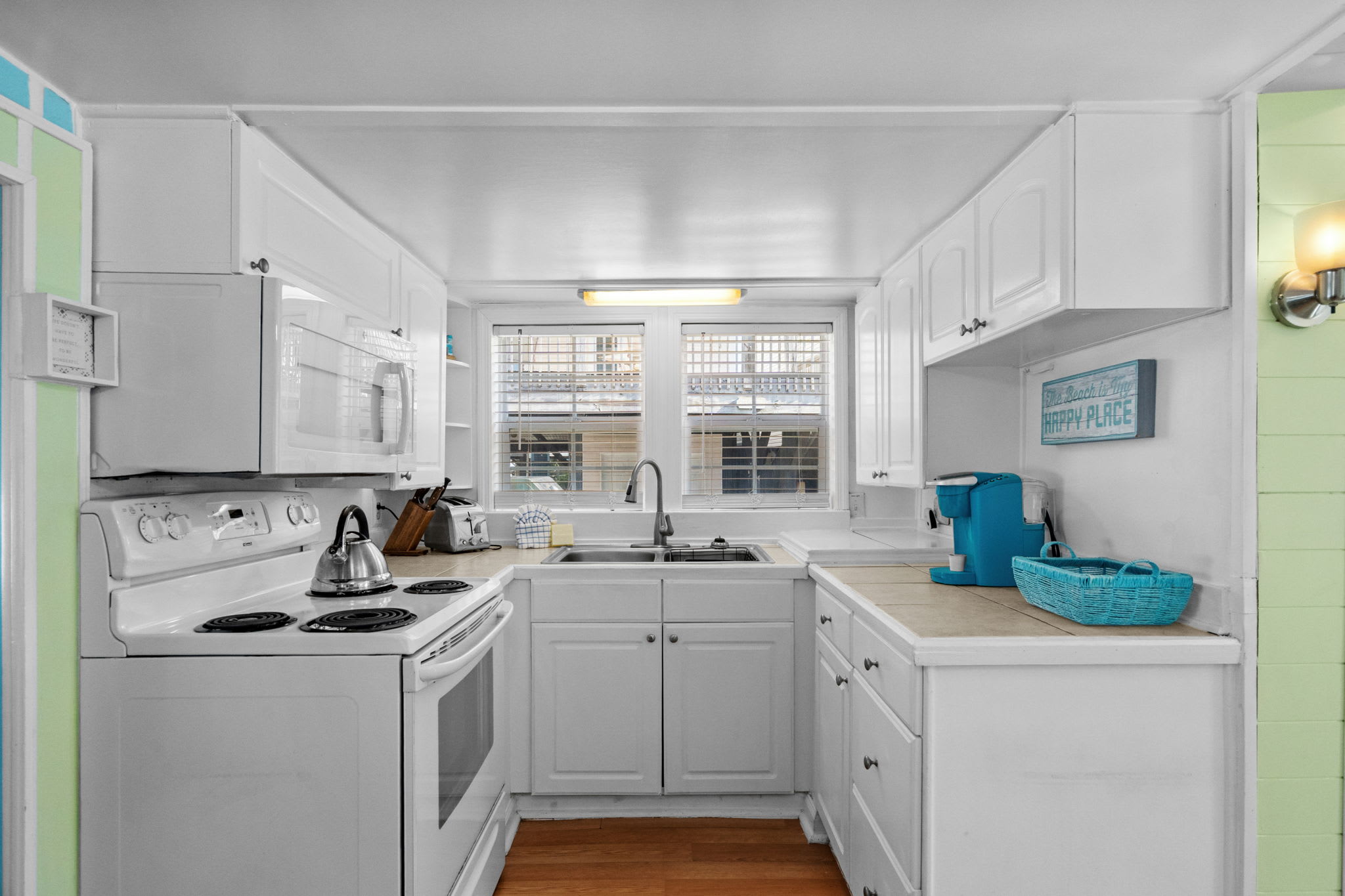 Ocean Lakes Oasis 1049 Beach House | Photo 9