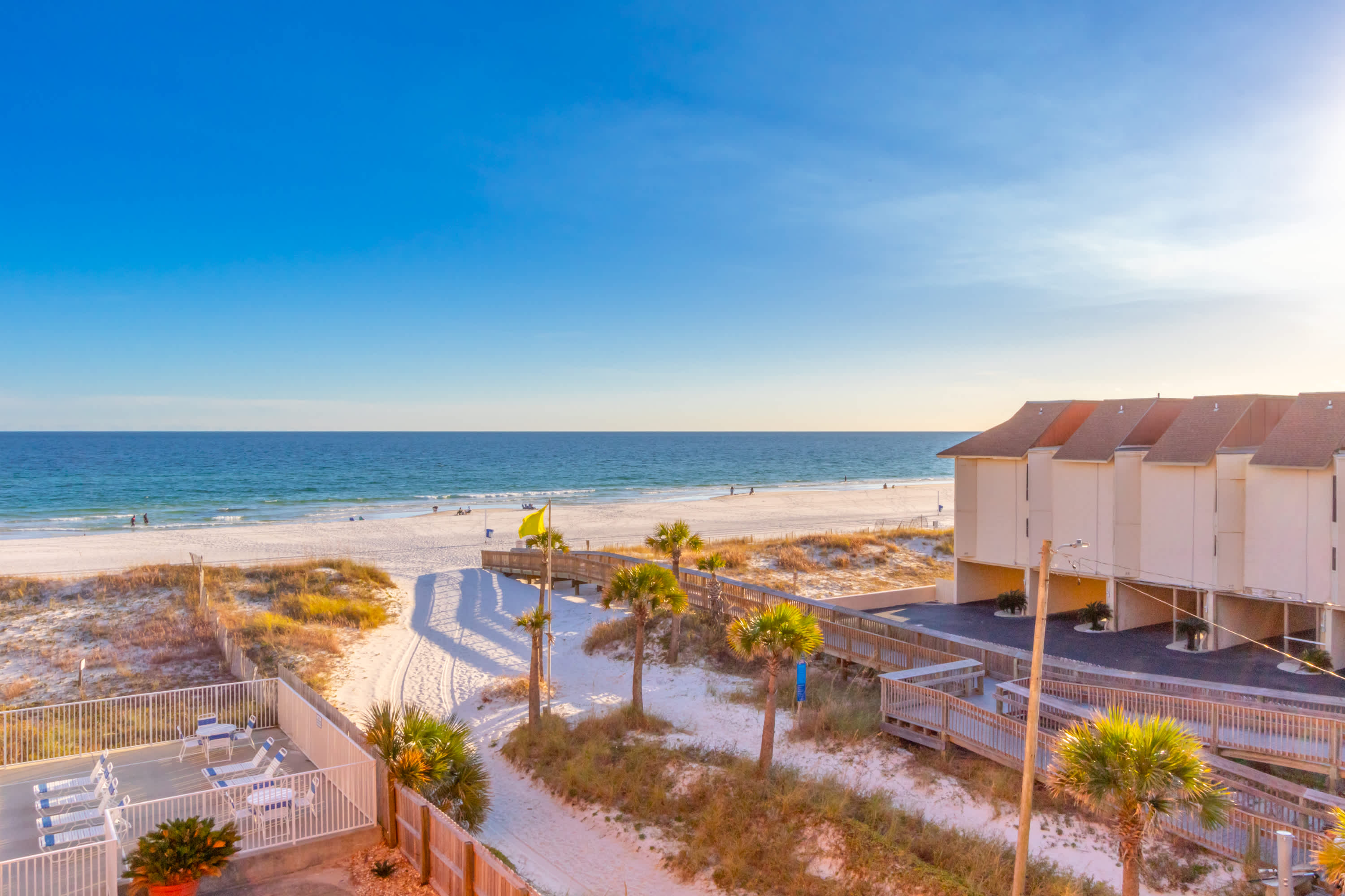 Gulf View | 2 Bed, Beaches, Pool. Dining, and Fun
