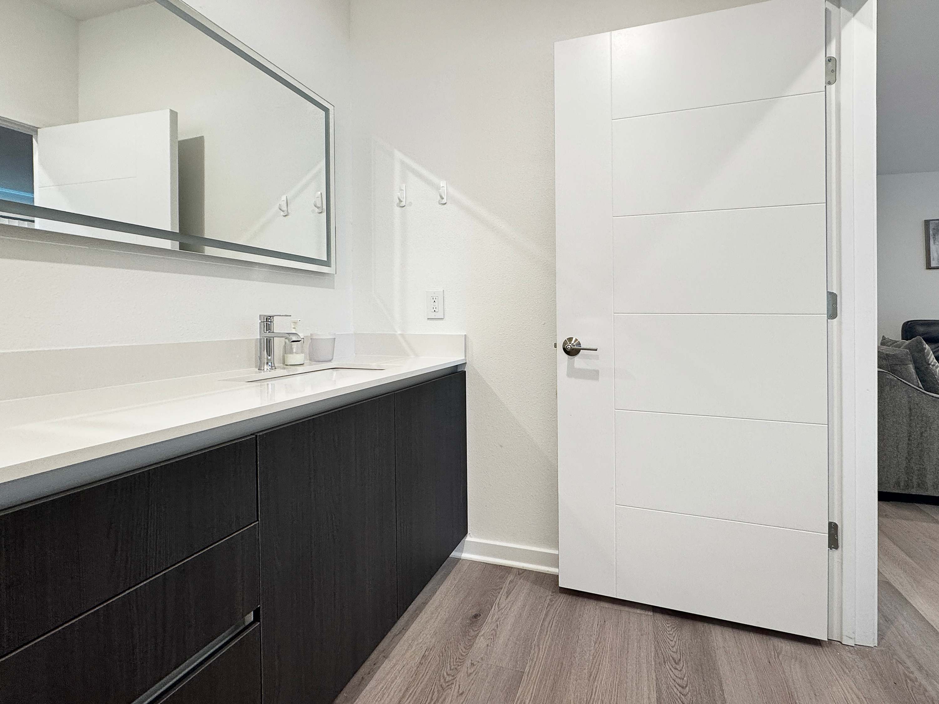 Brand New 1st Floor 2 BR Lakewood Ranch Oasis 