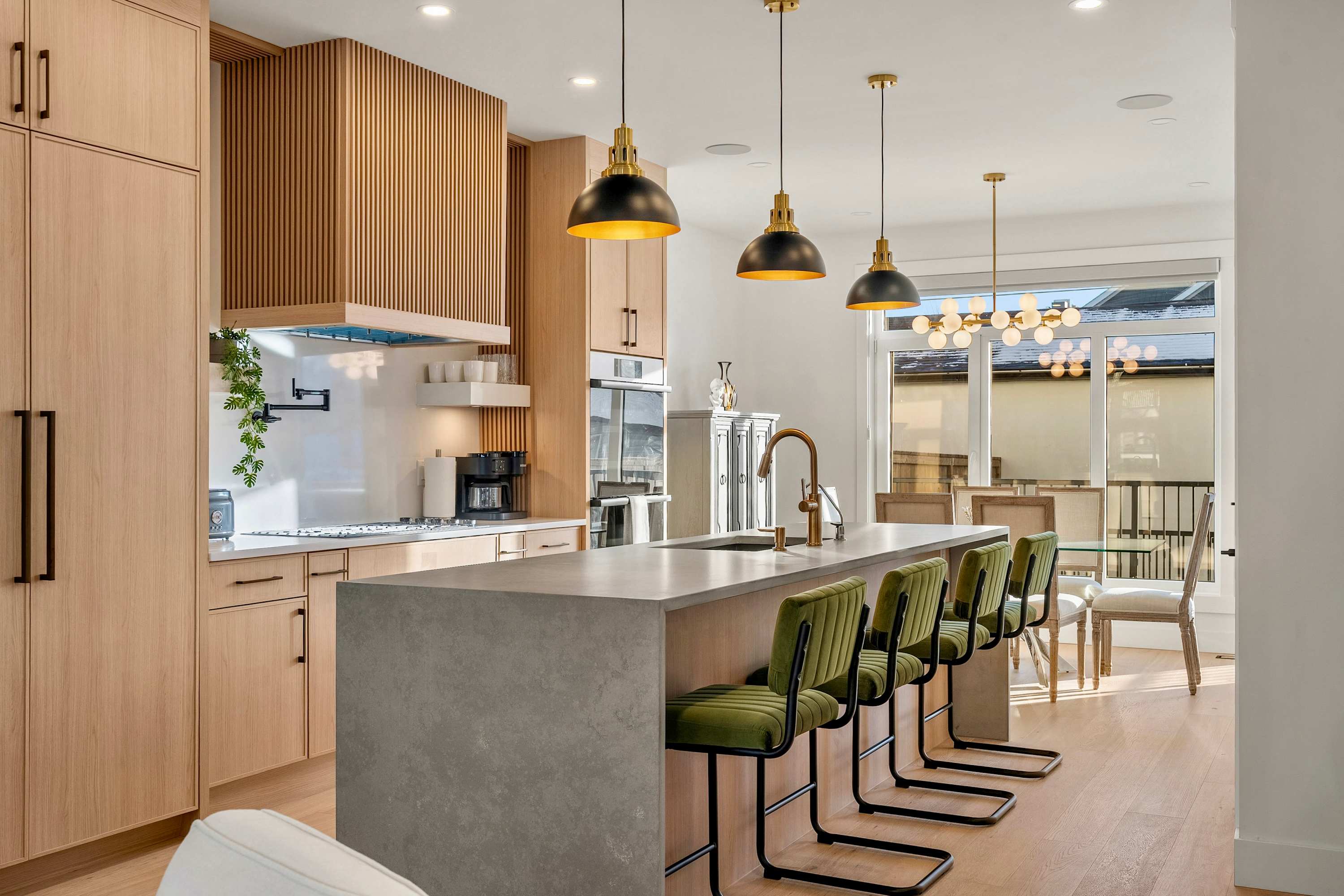 Kensington + Designer Home  + City Views + Garage - Kanada