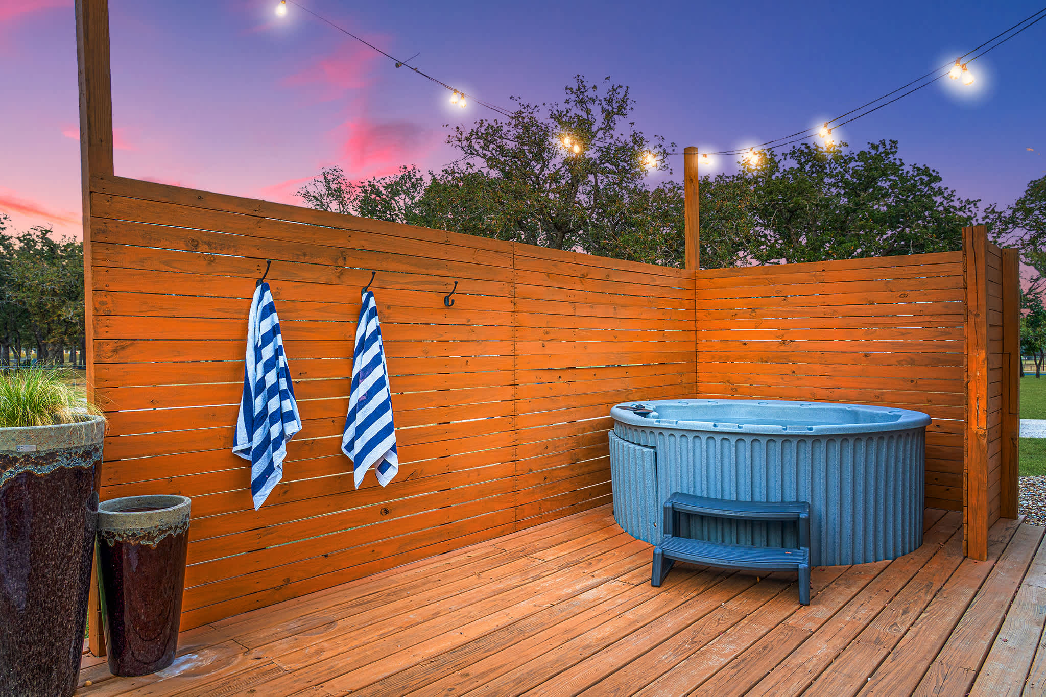 Lyndon's Lodge - 290 Wine Trail, Hot Tub, Fire Pit — Fredericksburg, TX — vacation rental