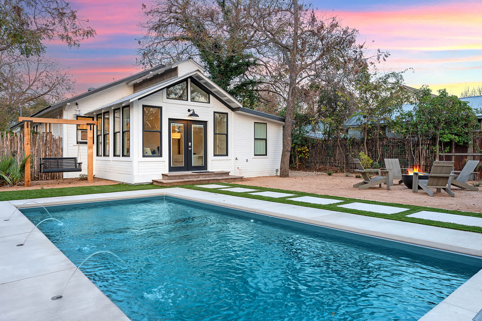  Bungalow 5-Seventeen - Pool & Fire Pit — Fredericksburg, TX — vacation rental
