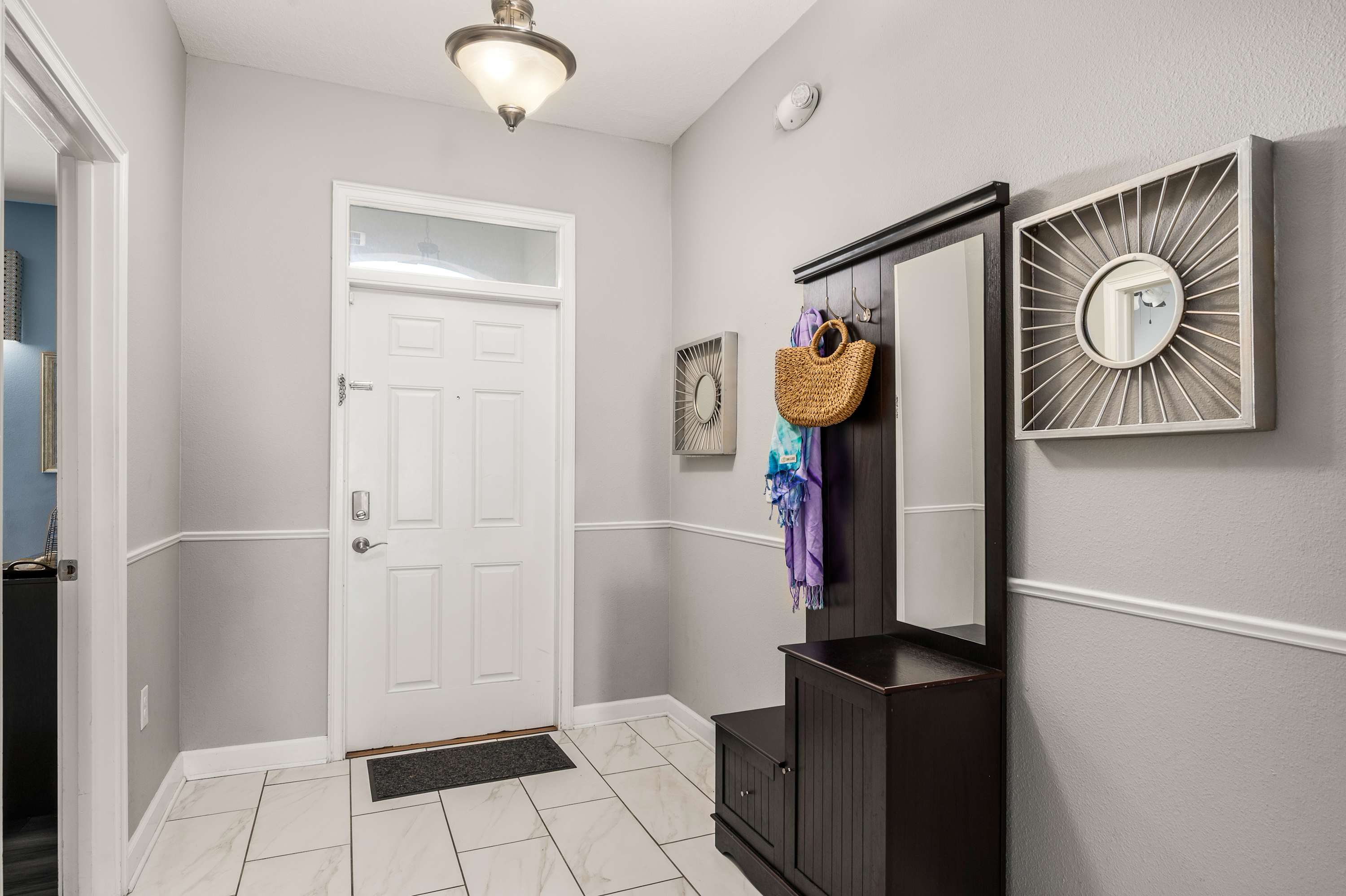 Family home w/ pool, cinema & resort access