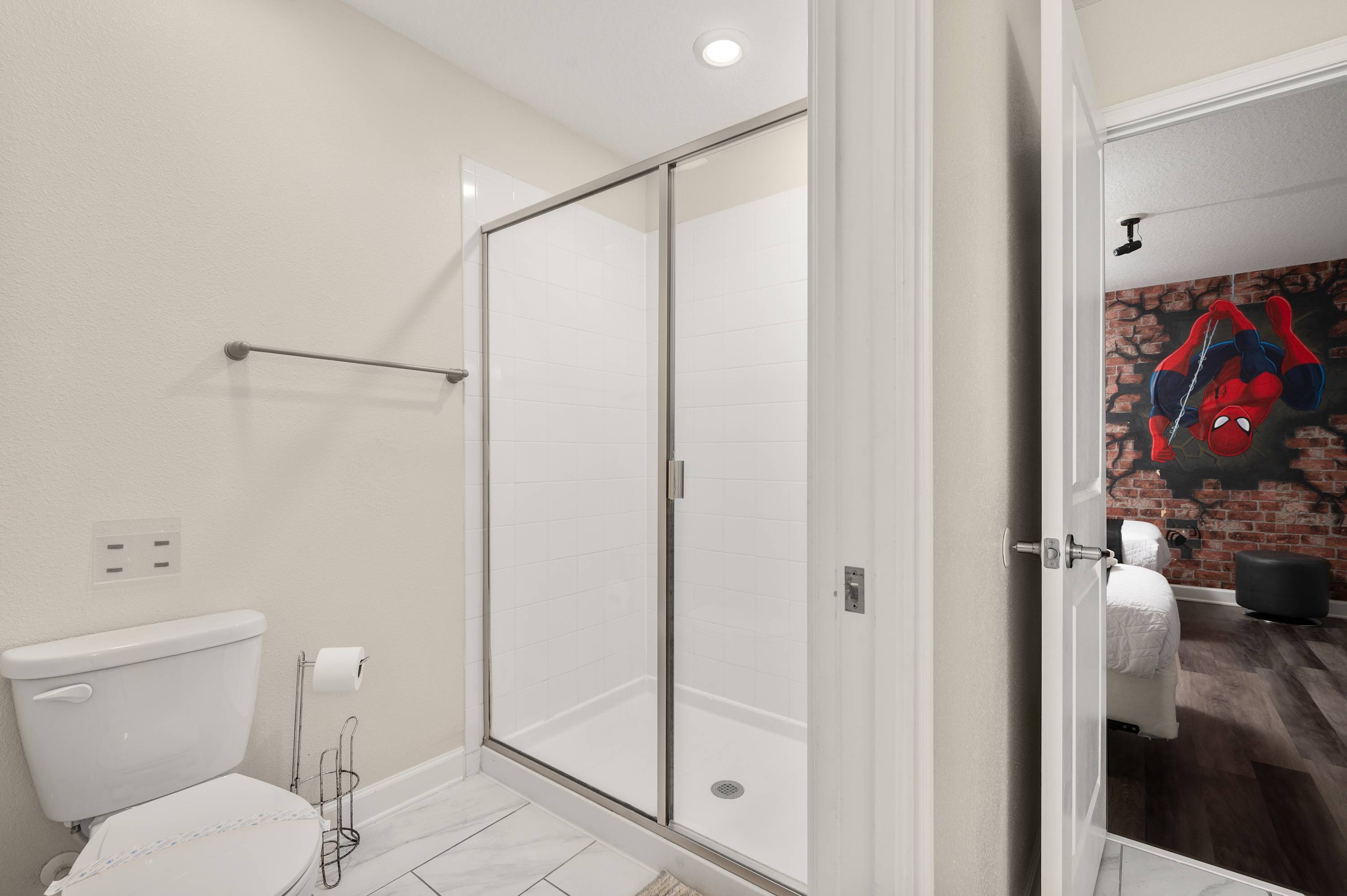 Family home w/ pool, cinema & resort access