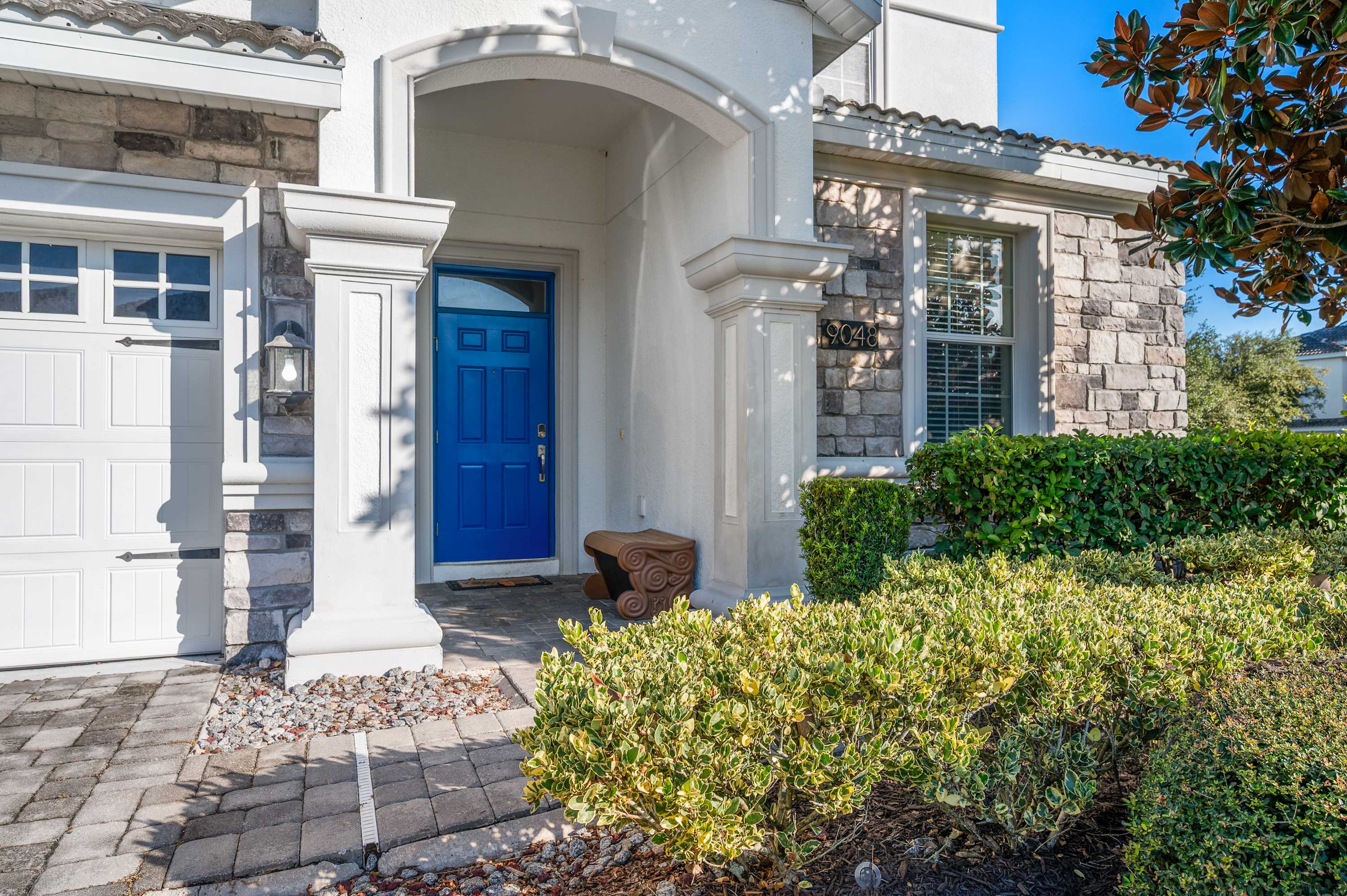 Family home w/ pool, cinema & resort access