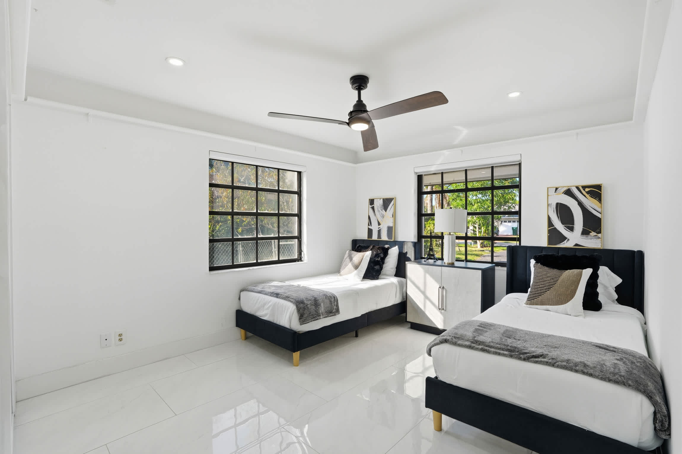 Remodeled Close to Beach With Heated Pool | Photo 23