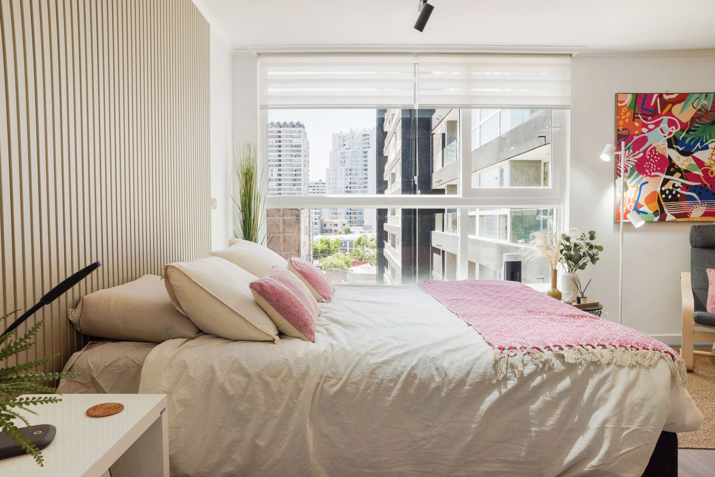 Relax in this bright studio with stunning city views and modern decor, perfect for a cozy getaway in the heart of Chile.