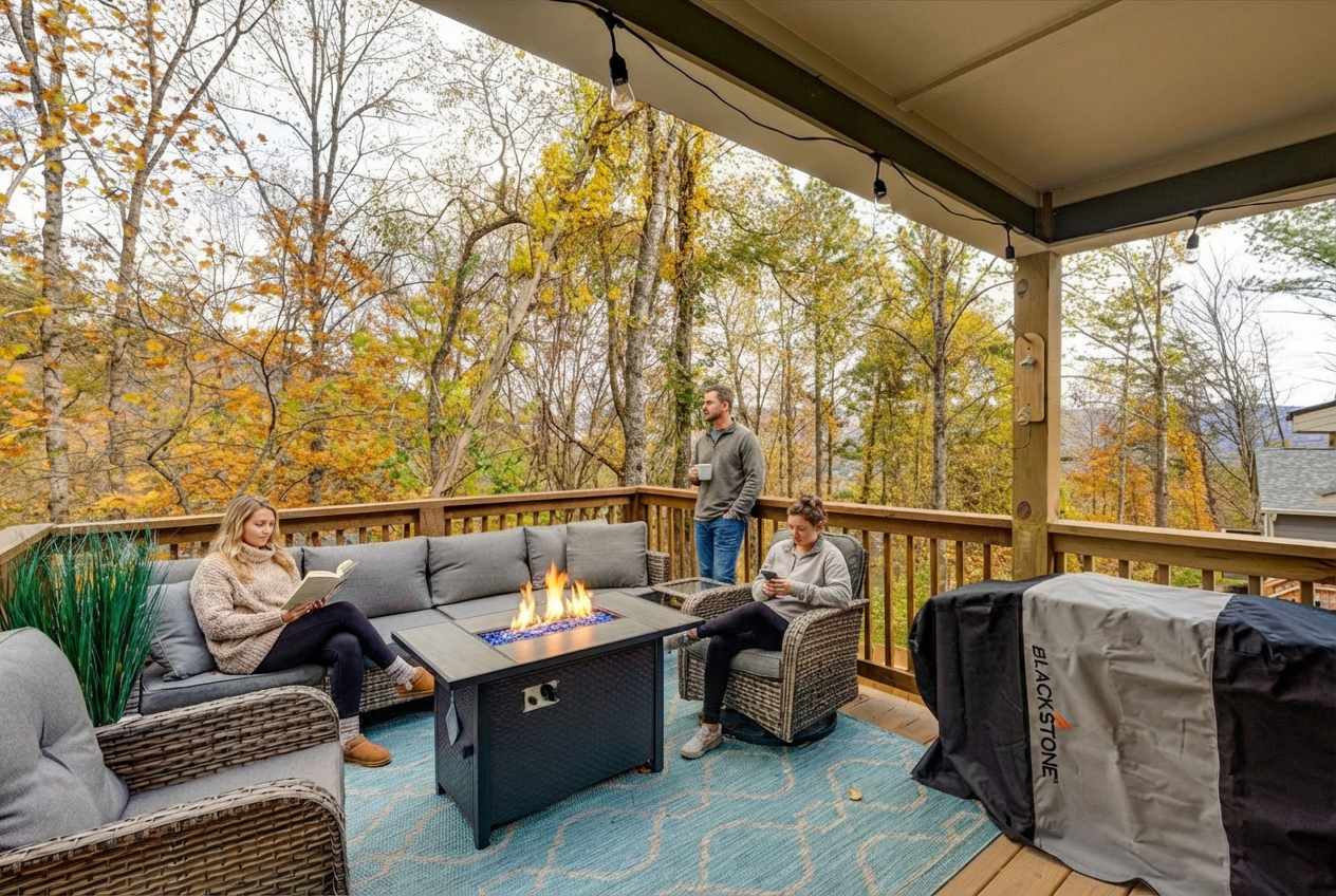 The Switchback: Luxe Home w/ Hot Tub & Fire Pit 3
