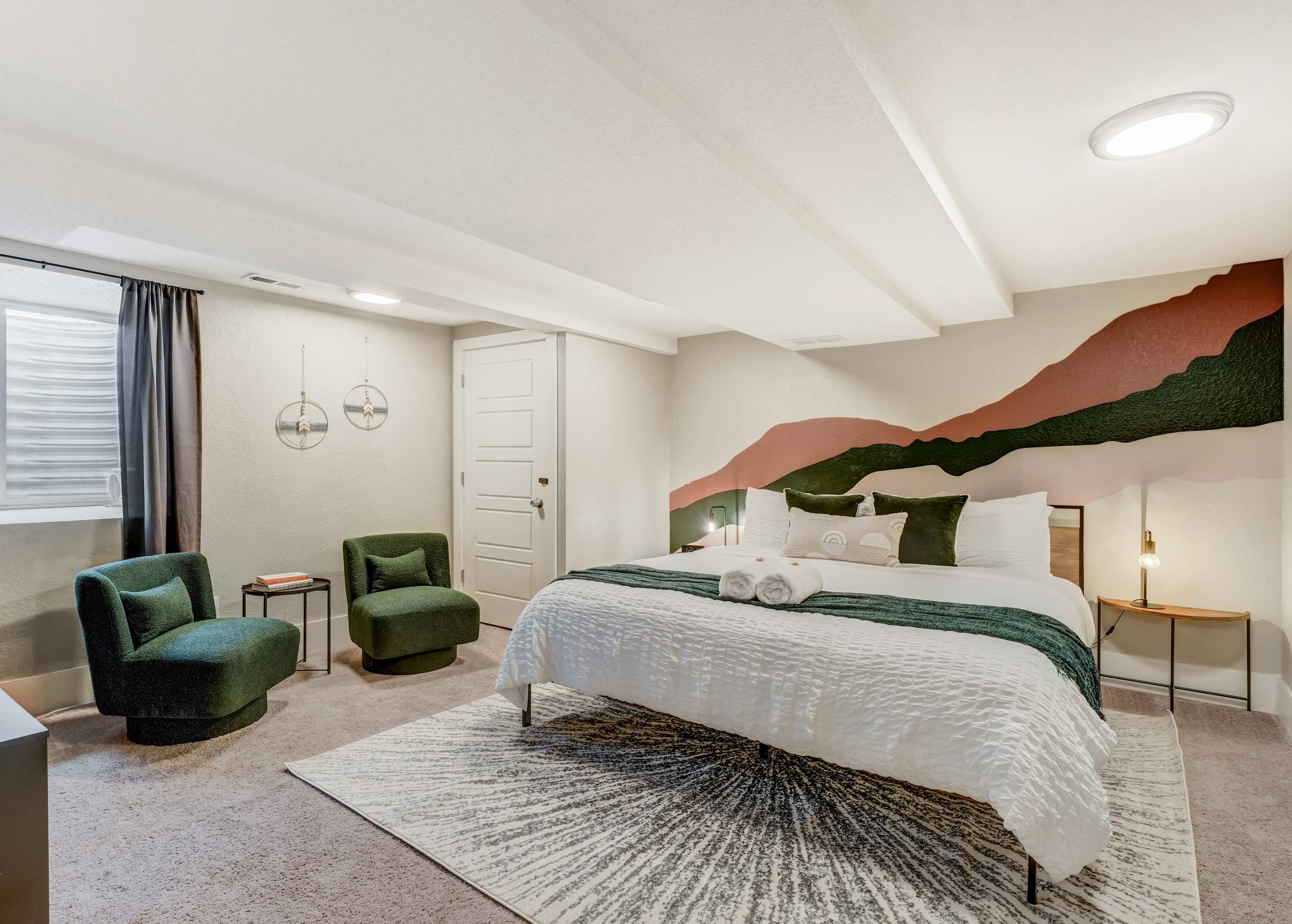 Institute Den! Downtown Modern Basement Suite — Colorado Springs, CO — vacation rental