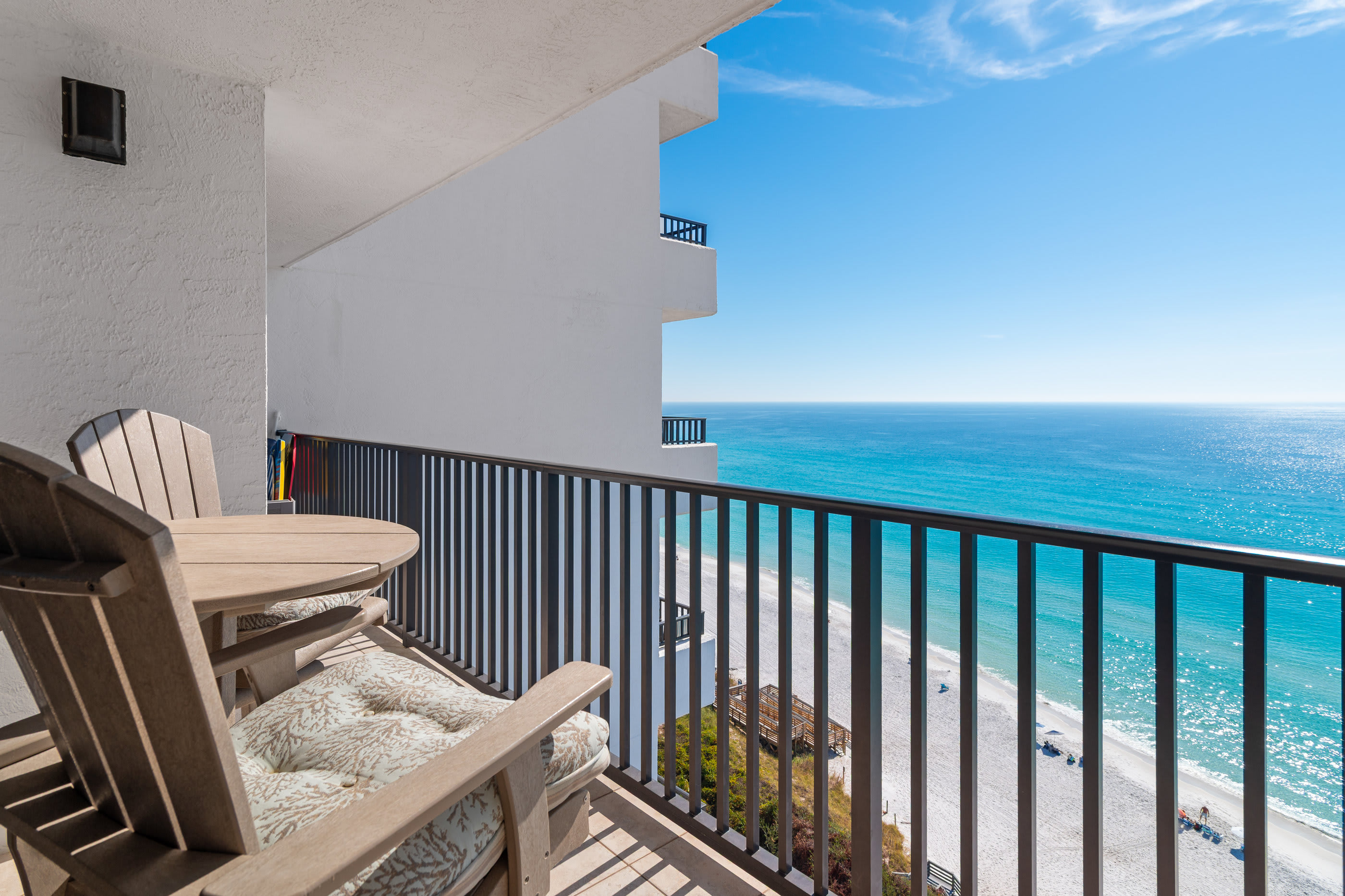 1 Incredible View 32