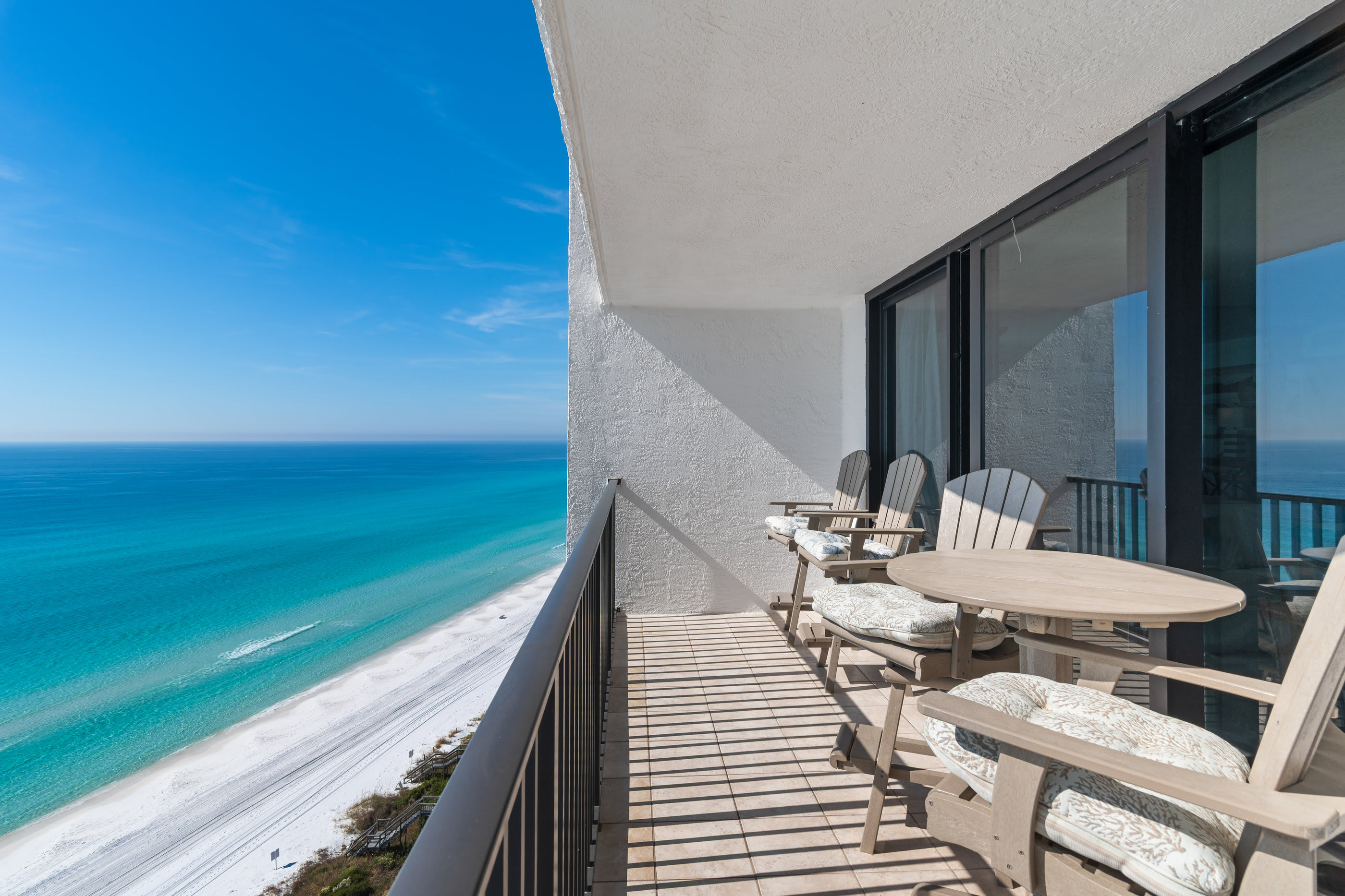 1 Incredible View 23