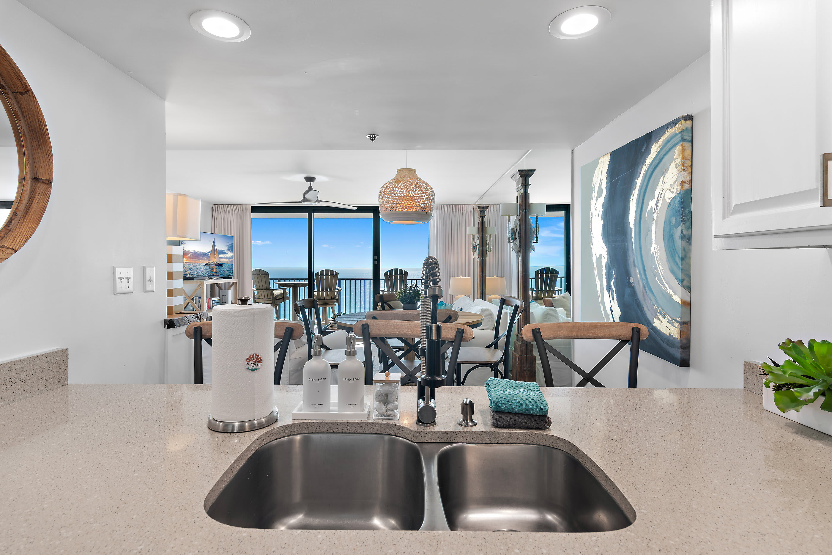 1 Incredible View 14