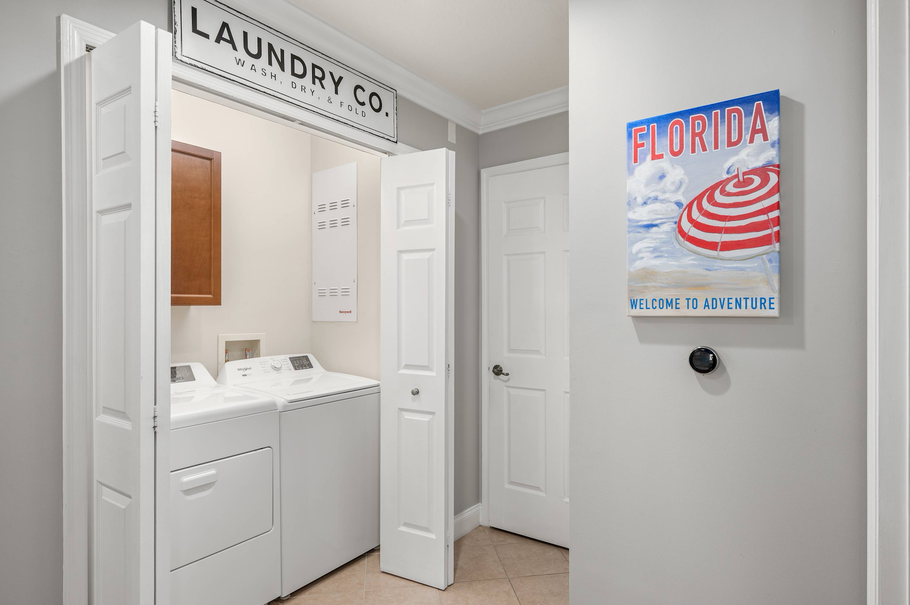 Condo w/ golf course view & balcony