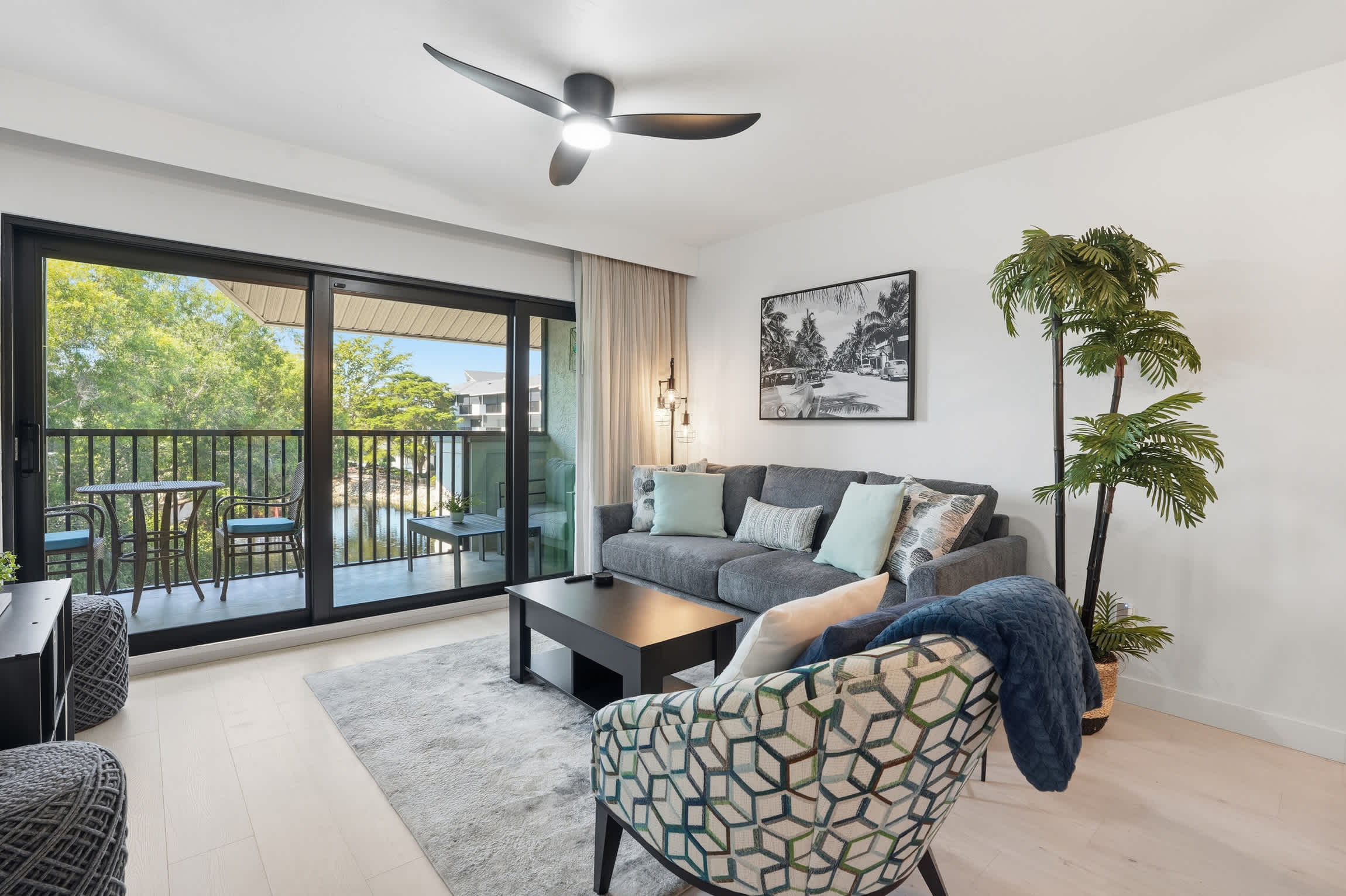 H 346 Third Floor Sunset Views From The Lanai 10