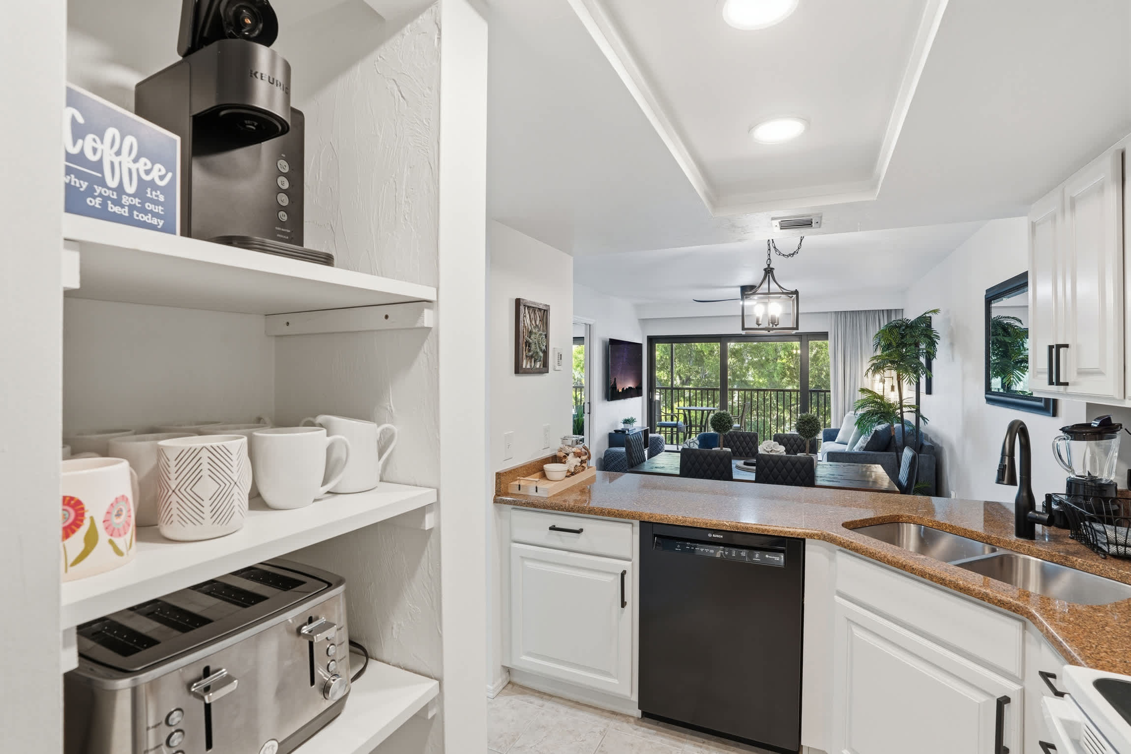 H 346 Third Floor Sunset Views From The Lanai 7