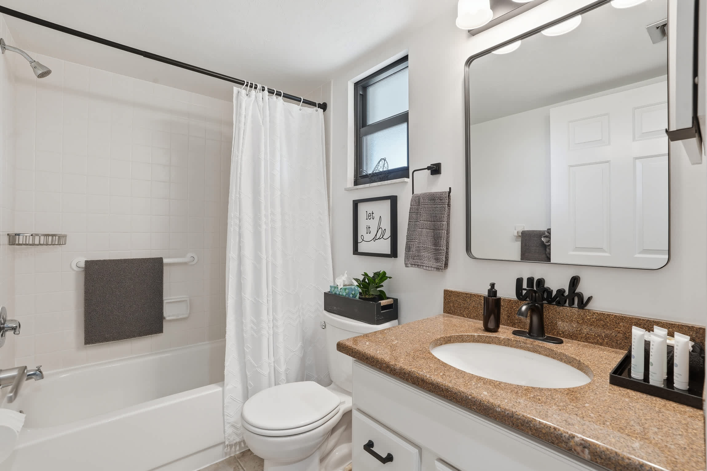 H 346 Third Floor Sunset Views From The Lanai 23