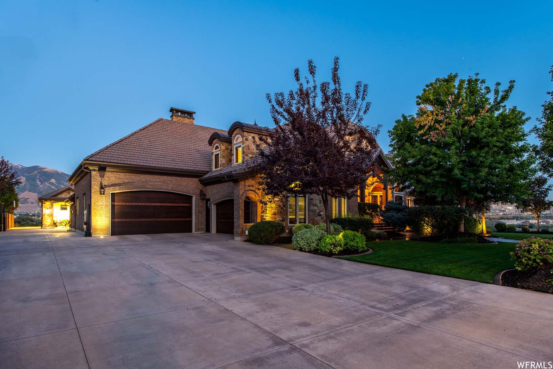 Wasatch Luxury Estate with Indoor Pickleball Theatre and Hot Tub | Photo 76