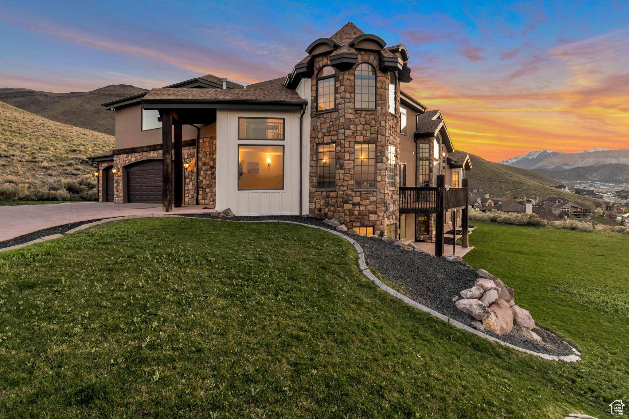 Grand Palace in SLC with Home Theater and Panoramic Views | Photo 74