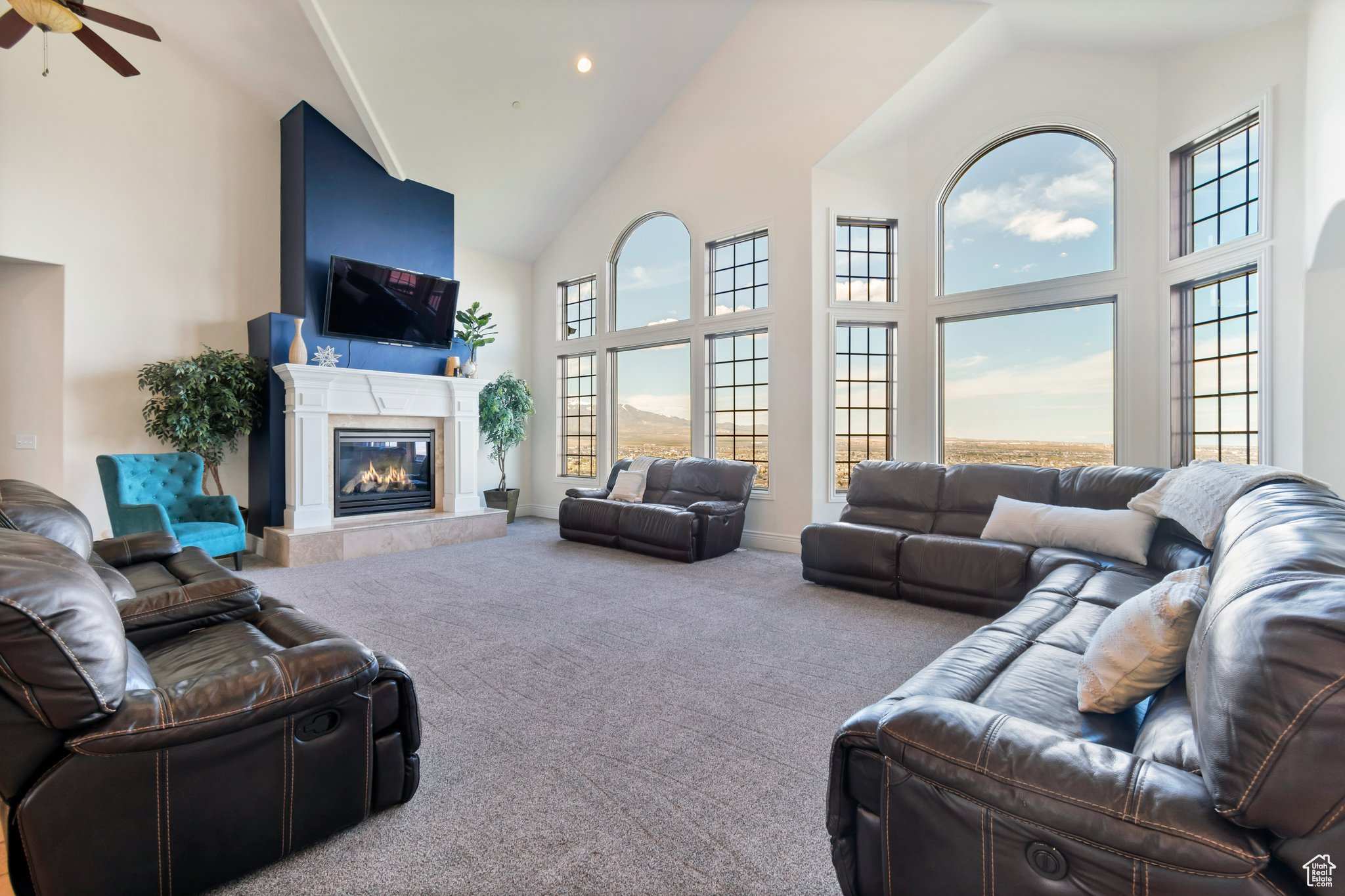 Family room – large and brightly lit
