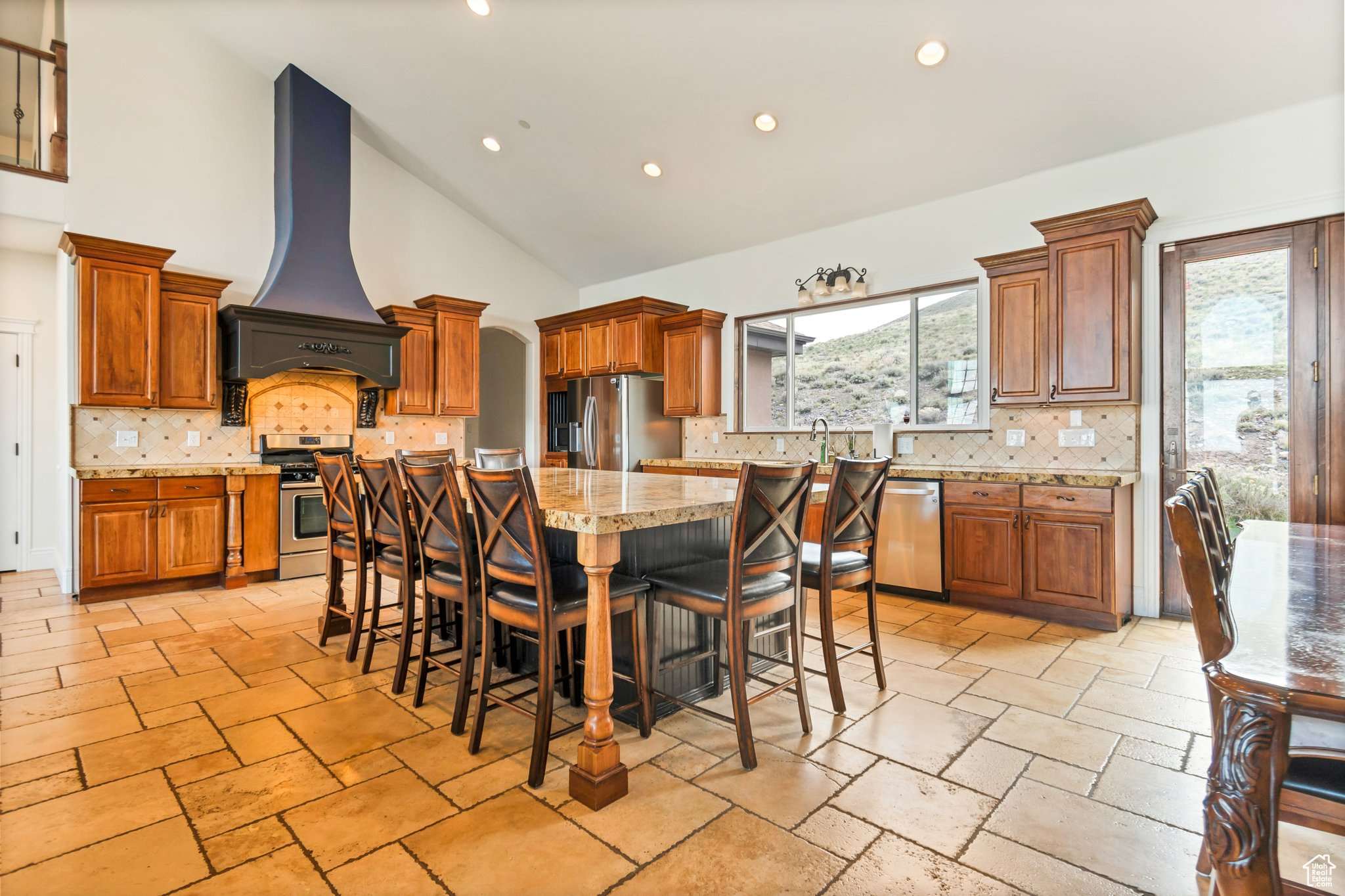 Grand Palace in SLC with Home Theater and Panoramic Views | Photo 7