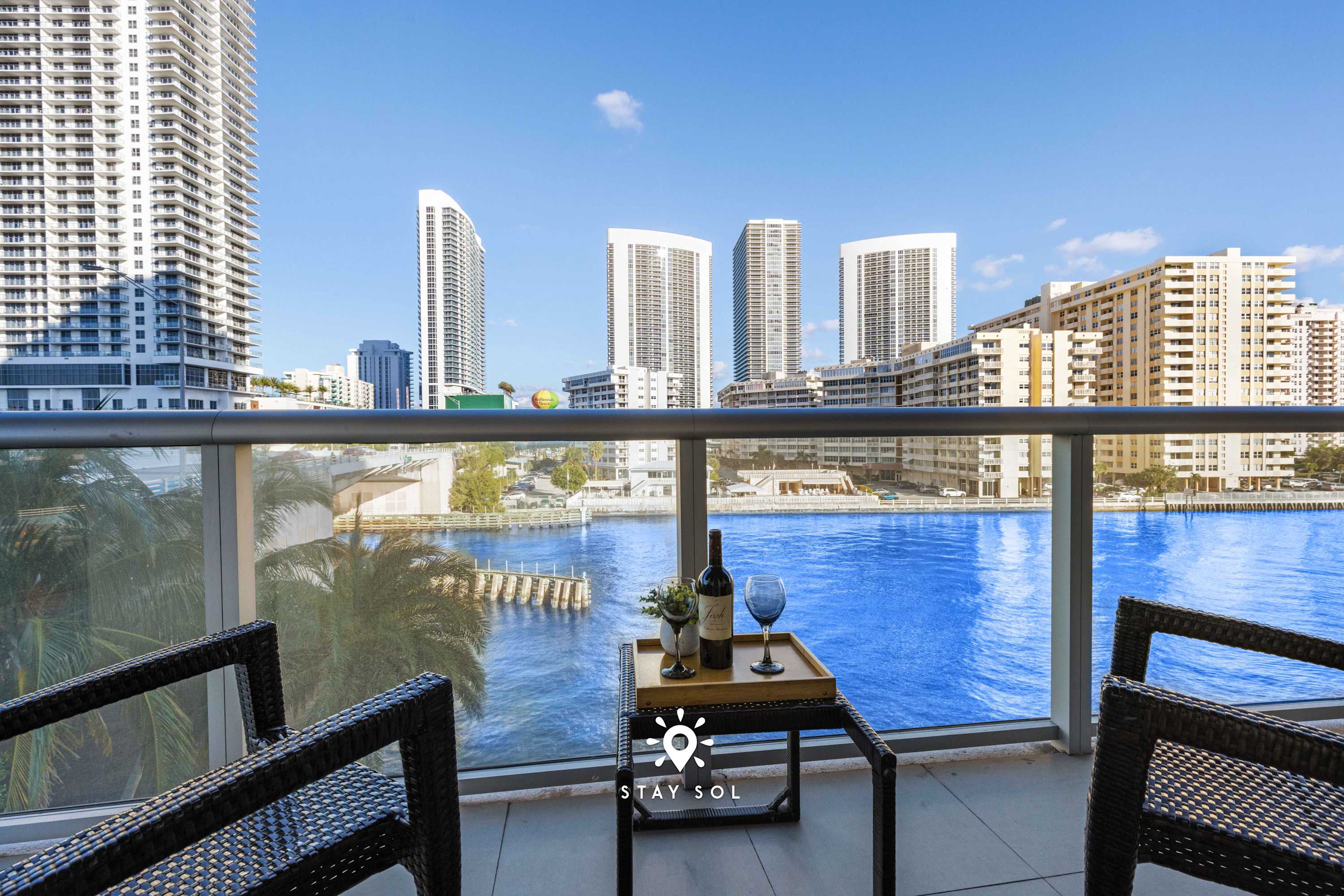 Apt with Private Balcony - Incredible Pool — Hallandale Beach, FL — vacation rental