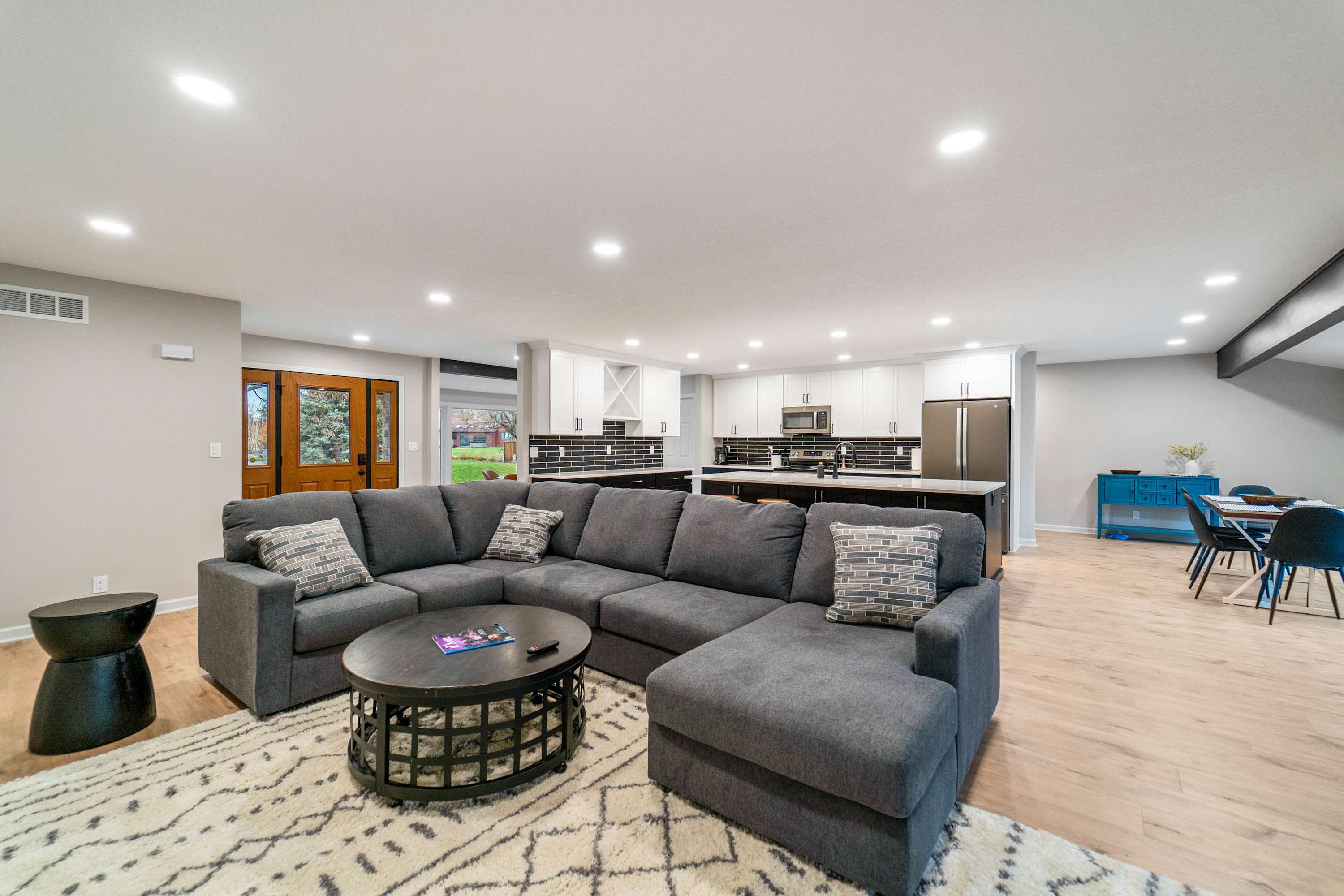 5BR-3BA, Sleeps 14 |10 min to ISU