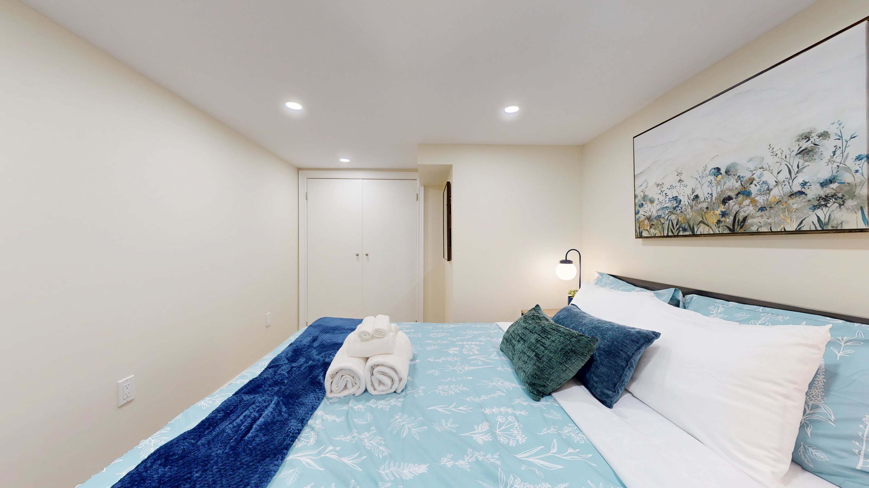 Bright Queen Bedroom with Modern Decor
