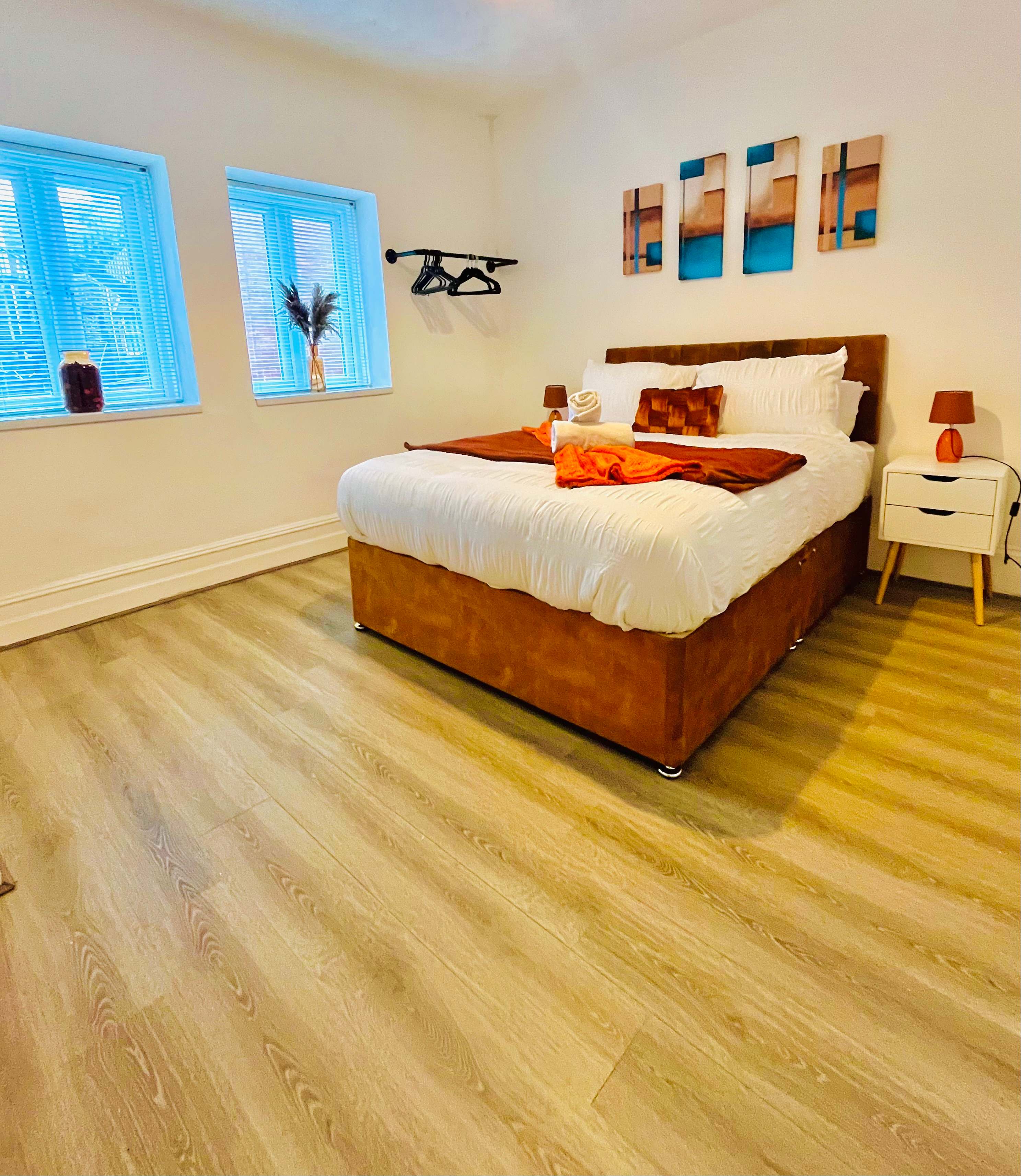 View Southsea Apartment: Close to Beach & Amenities in Palmerston Road 111 PO5 3PS Southsea Apartment: Close to Beach & Amenities in Palmerston Road 111 PO5 3PS - Property image 6 - VivreStays