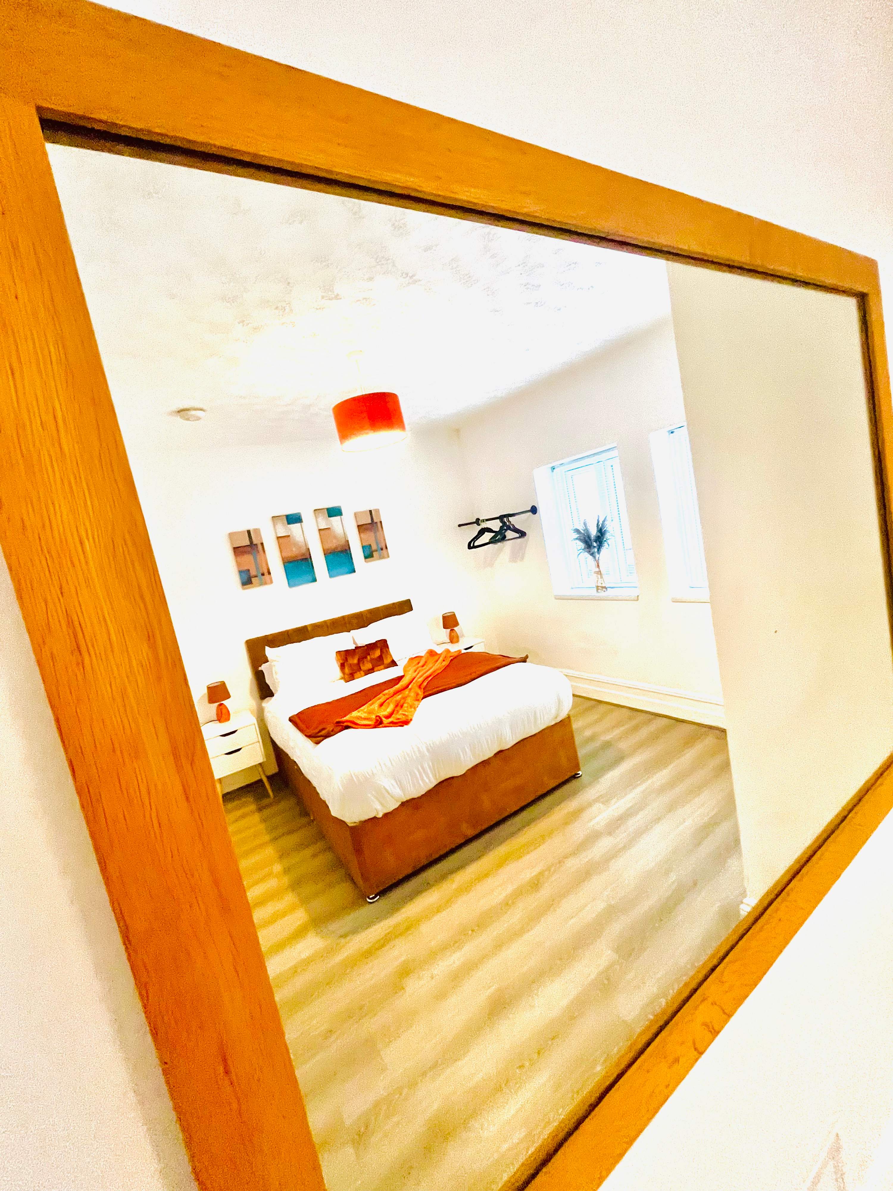 View Southsea Apartment: Close to Beach & Amenities in Palmerston Road 111 PO5 3PS Southsea Apartment: Close to Beach & Amenities in Palmerston Road 111 PO5 3PS - Property image 33 - VivreStays