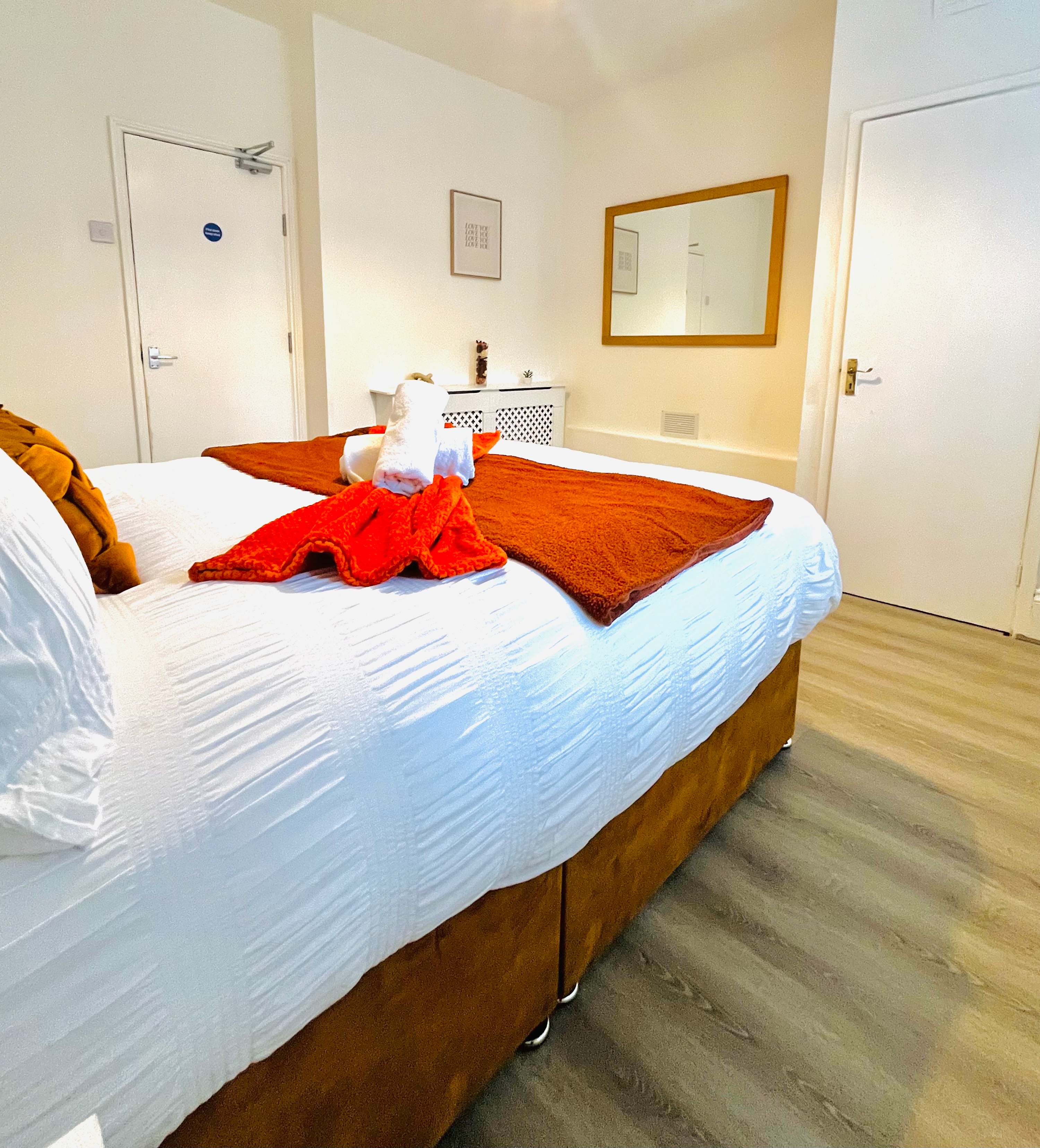 View Southsea Apartment: Close to Beach & Amenities in Palmerston Road 111 PO5 3PS Southsea Apartment: Close to Beach & Amenities in Palmerston Road 111 PO5 3PS - Property image 32 - VivreStays