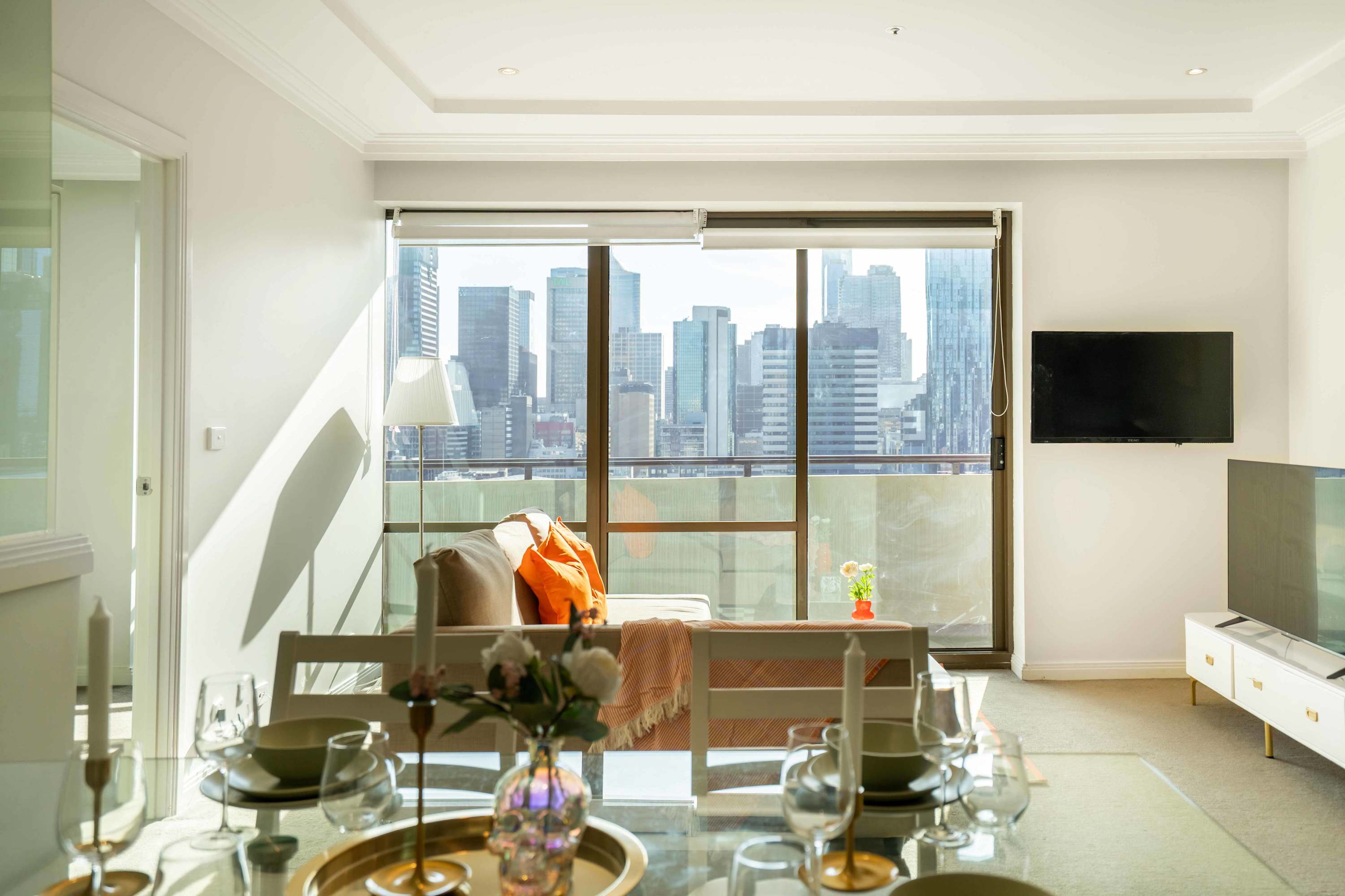 CBD City View Mantra 2B1B APT