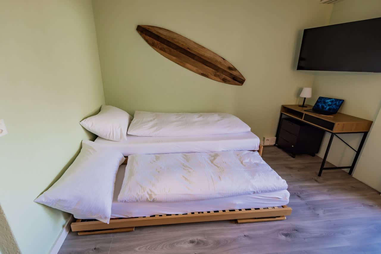 Surfers Oase | Terrace & Lake View