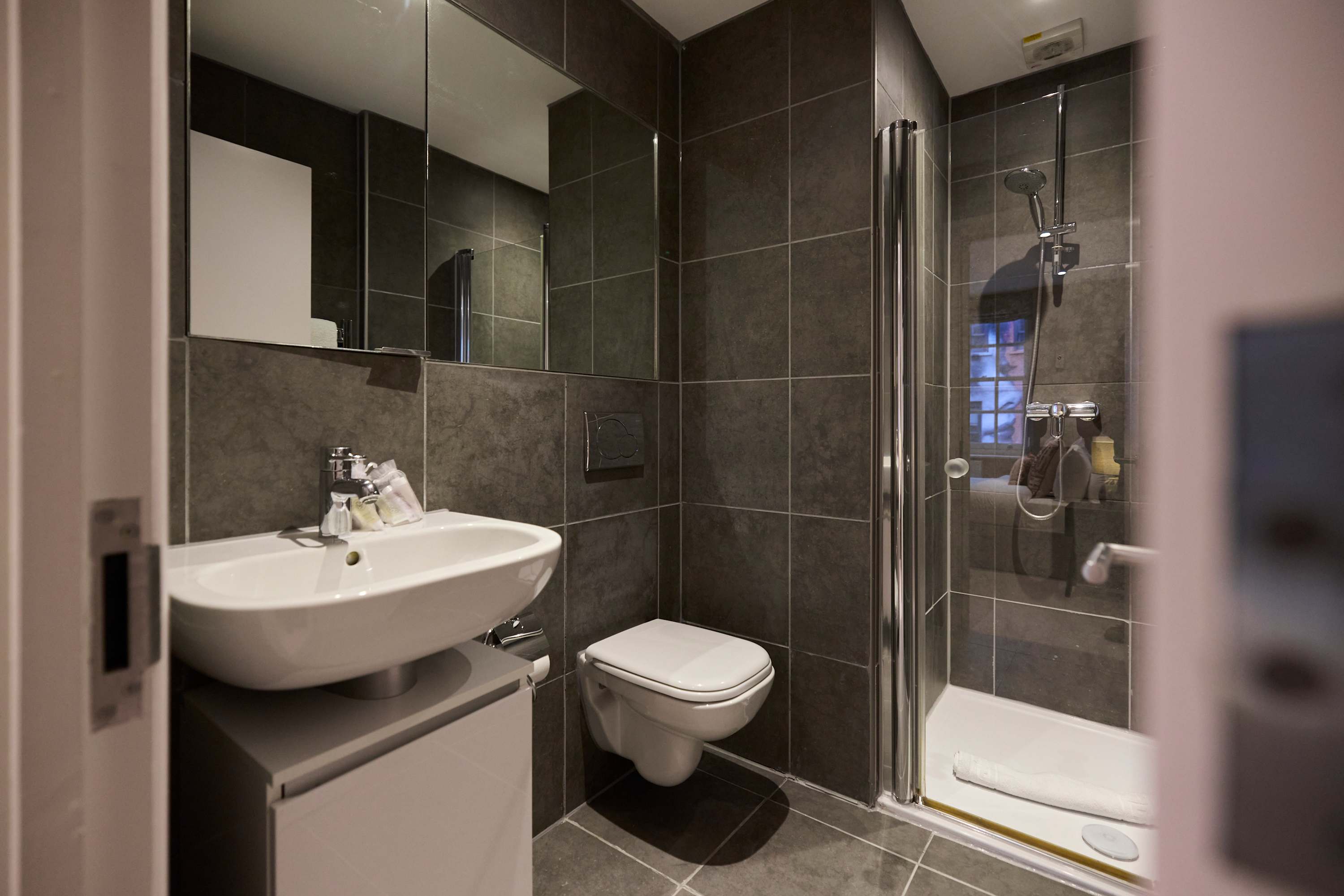 Brick Lane Duplex Styled Living in the Heart of Shoreditch in Brick Lane 110 E1 6RL - Property image 17 - VivreStays