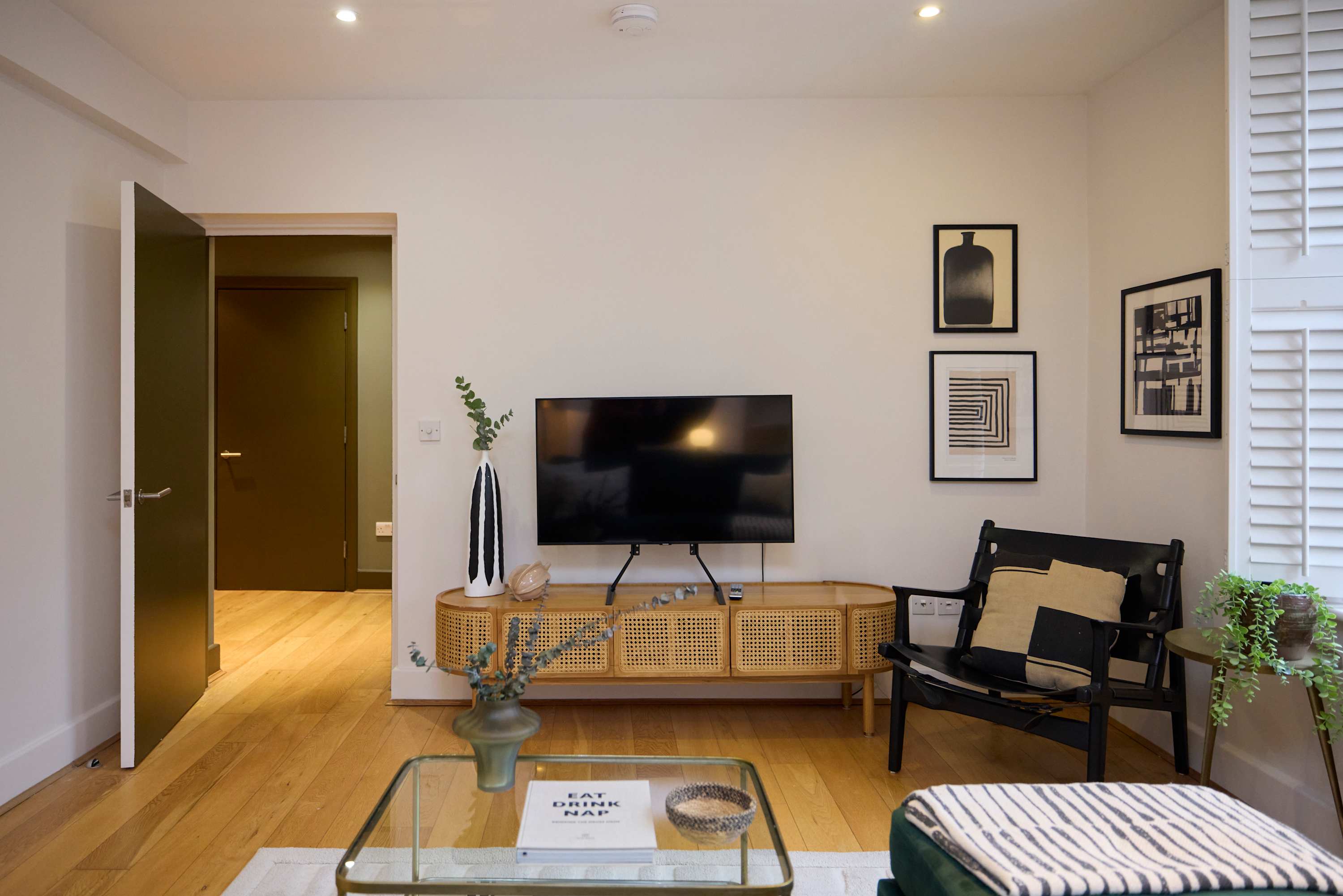Brick Lane Duplex Styled Living in the Heart of Shoreditch in Brick Lane 110 E1 6RL - Property image 9 - VivreStays