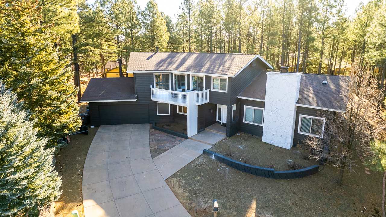 Family-Friendly Getaway • Hot Tub • View • EV Chrg — Flagstaff, AZ — vacation rental