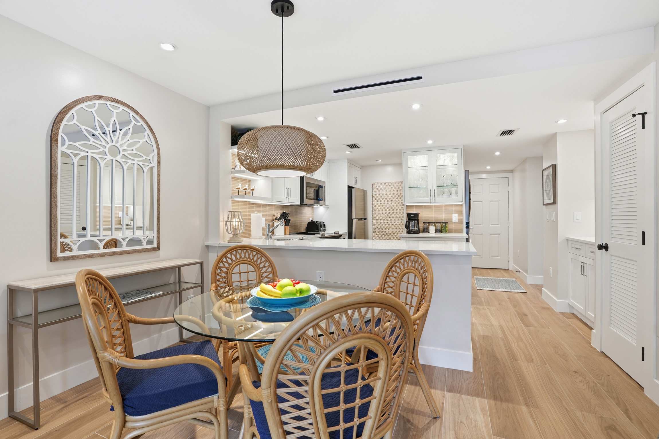 J 156 Updated Designer Furnished With Lake Views | Photo 14