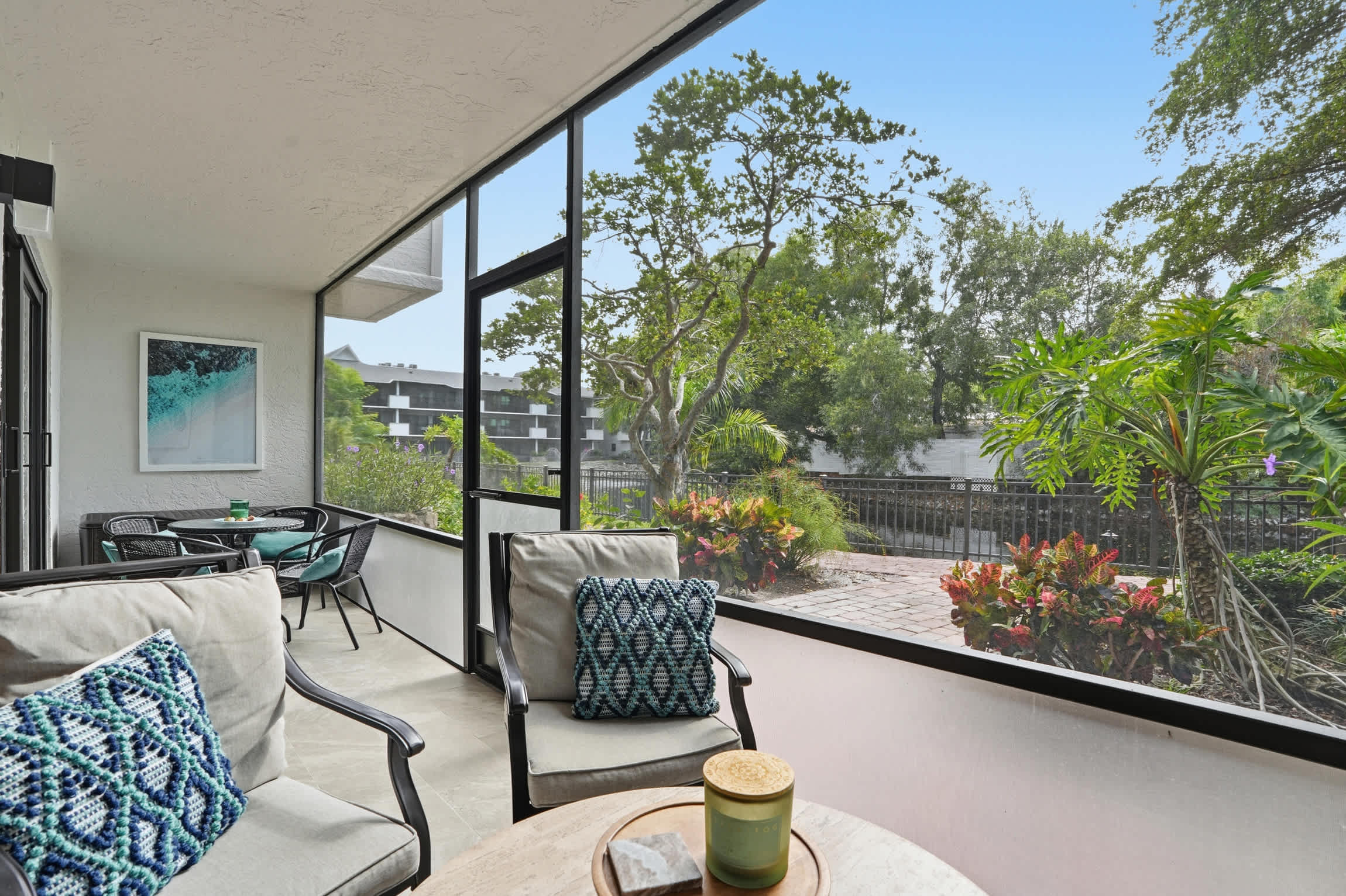 J 156 Updated Designer Furnished With Lake Views | Photo 5