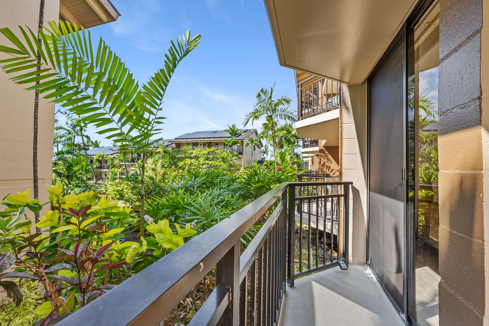 Kona Condo: Steps to Beach, Family-Friendly Stay! — Kailua-Kona, HI — vacation rental