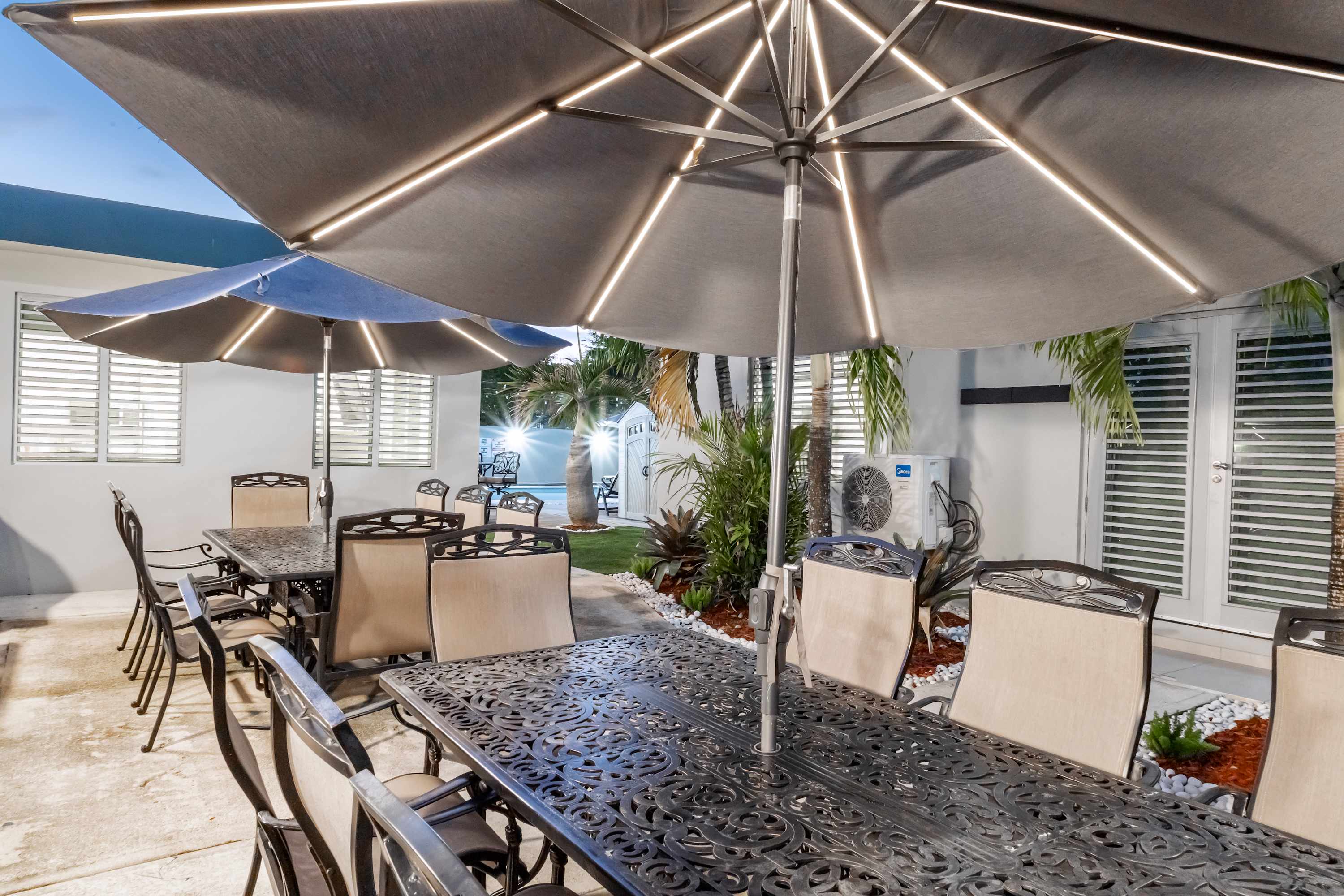 AQUA Ville Moderna · Serene 16BR Villa with Pool - Property photo